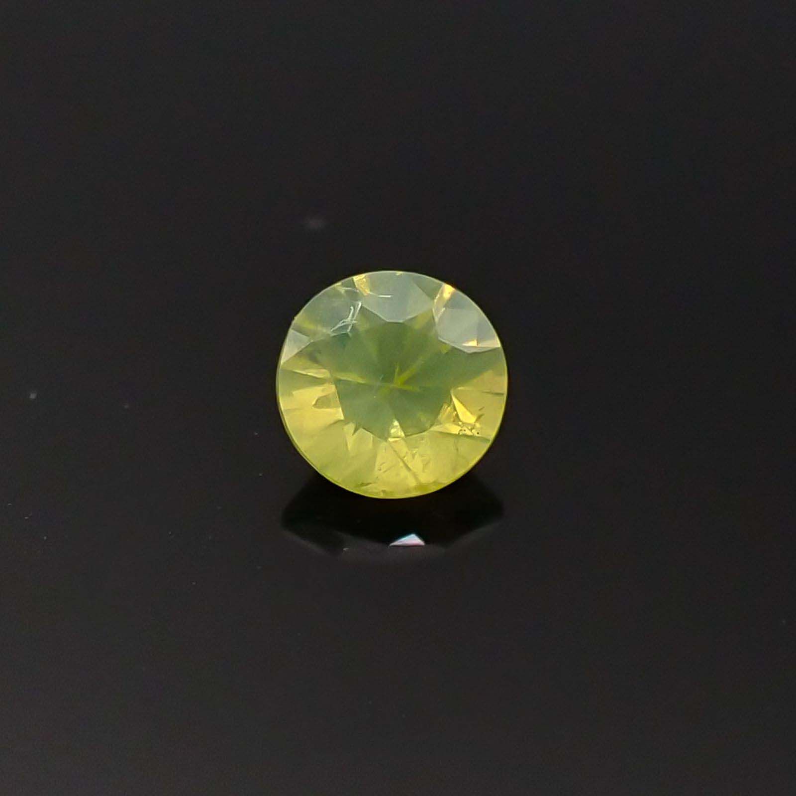 クリソベリル(宝石名クリソベリル)スリランカ産 0.23ct 識別済[230622494]3.6x3.6mm前後