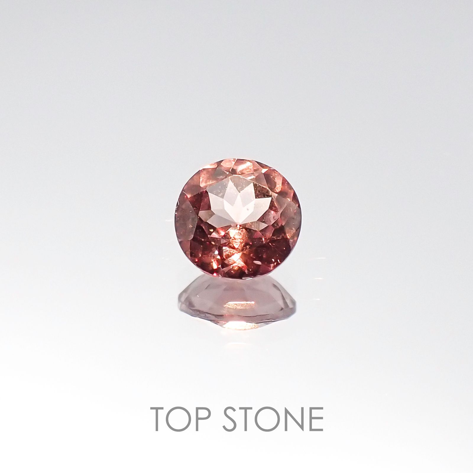カラーチェンジマラヤガーネット(宝石名ガーネット) タンザニア・マヘンゲ産 0.58ct 識別済[20106087]5.2×5.1mm前後