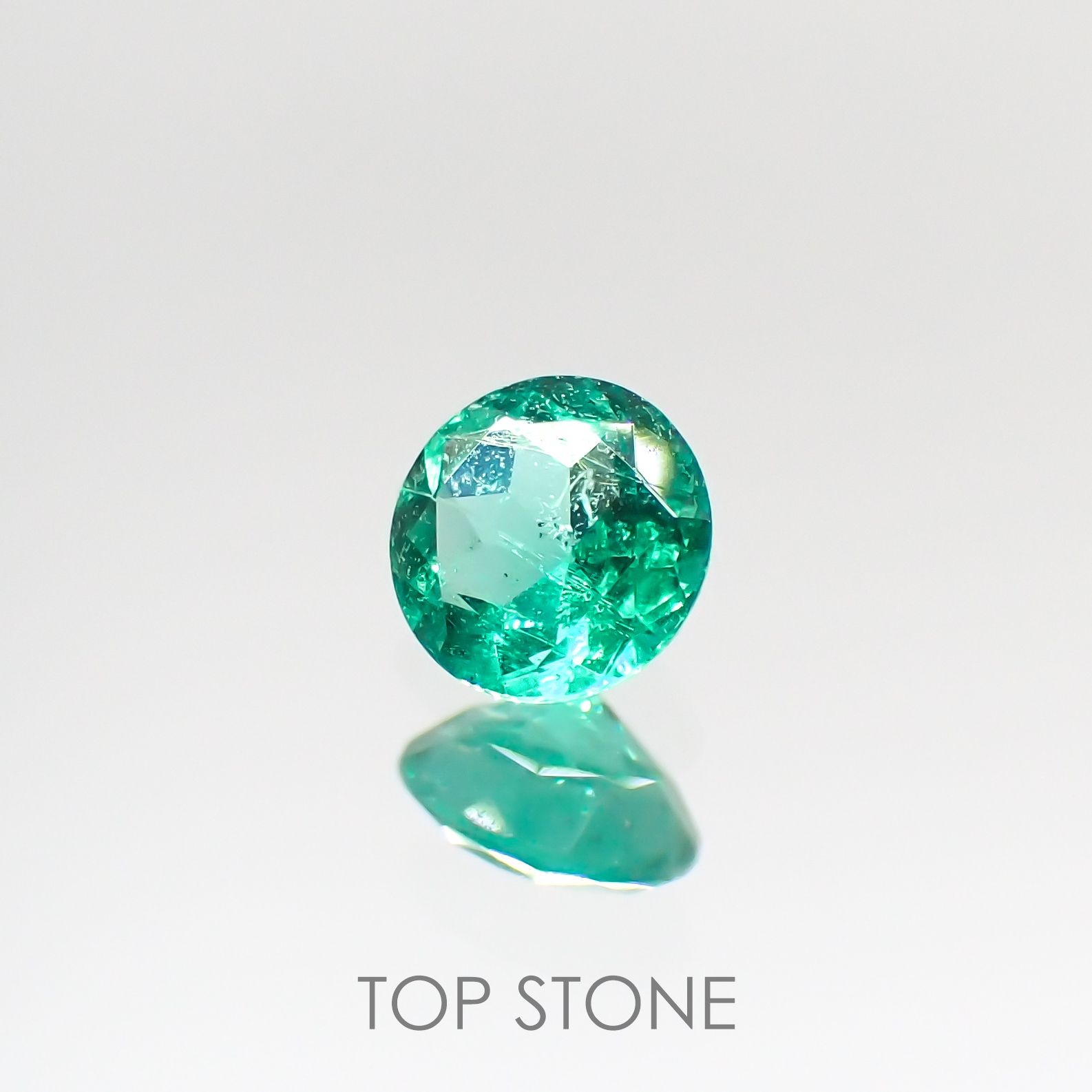 エメラルド コロンビア産 ルース 0.16ct[210913164]3.7×3.7mm前後