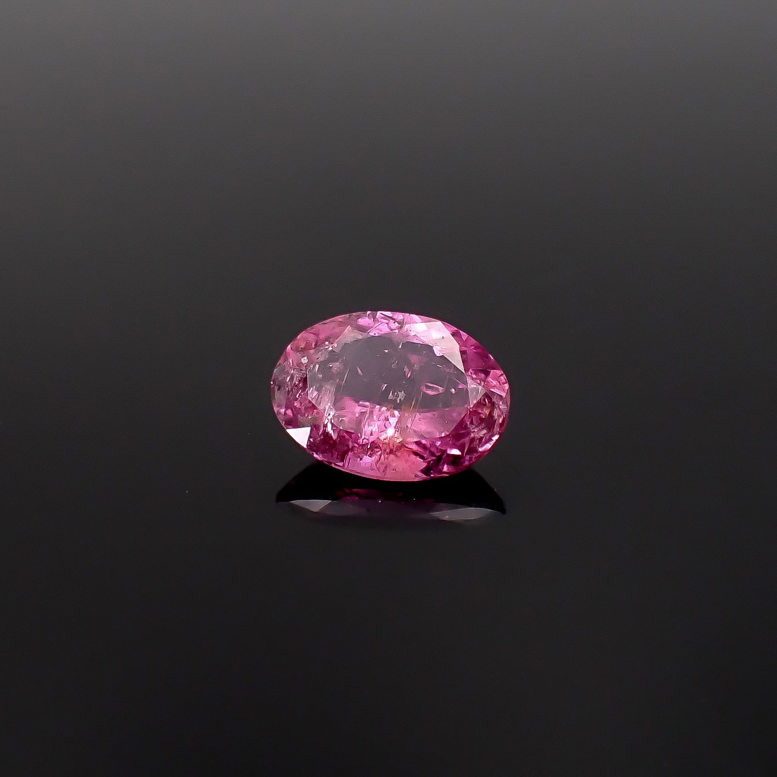 エルバイトトルマリン(宝石名トルマリン/別名エルバイト・トルマリン)モザンビーク産 ソ付(宝貴協) 3.419ct / 12.13x8.88mm前後 [260231777]