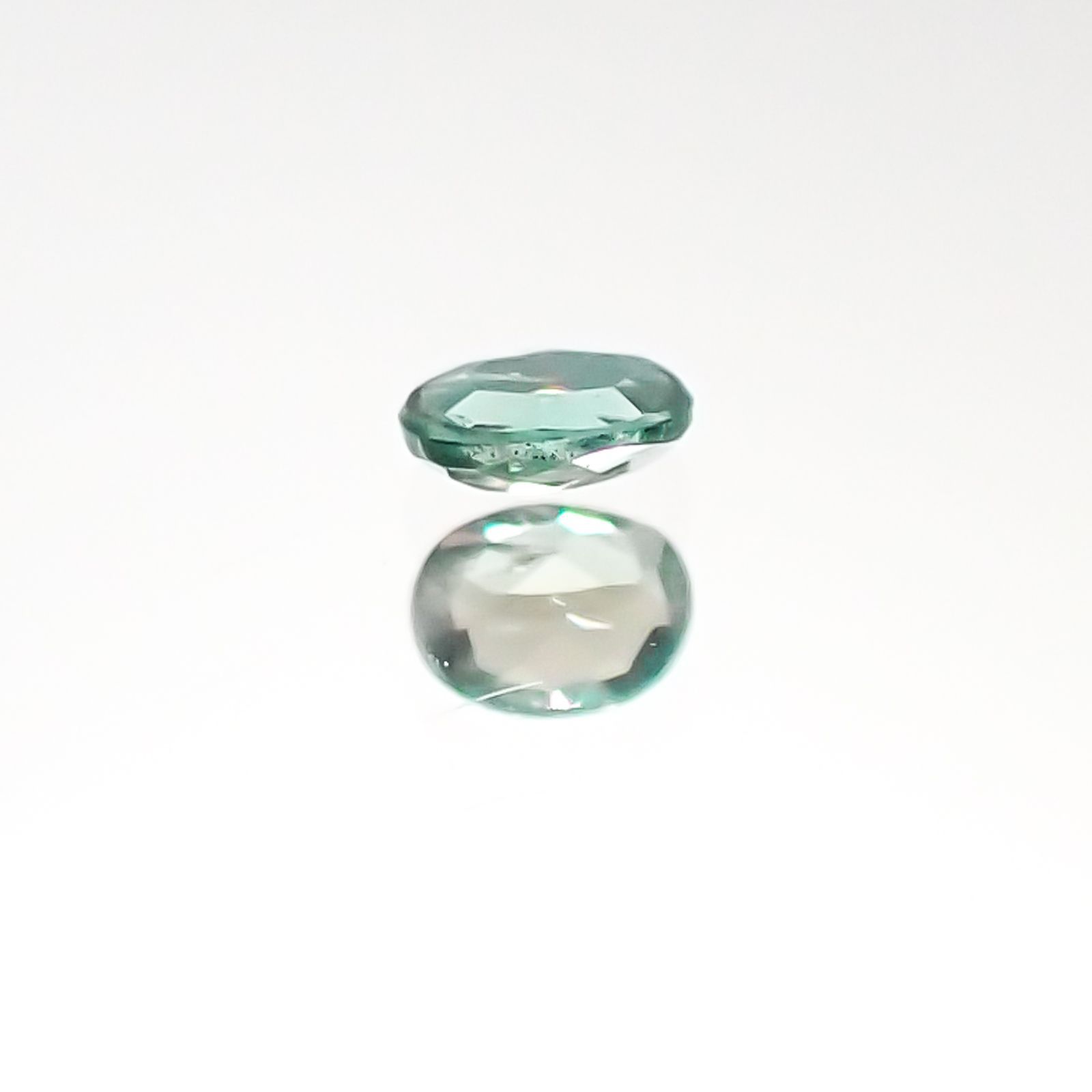 アレキサンドライト ブラジル産 ルース 0.04ct[20095558]2.4×1.9mm前後