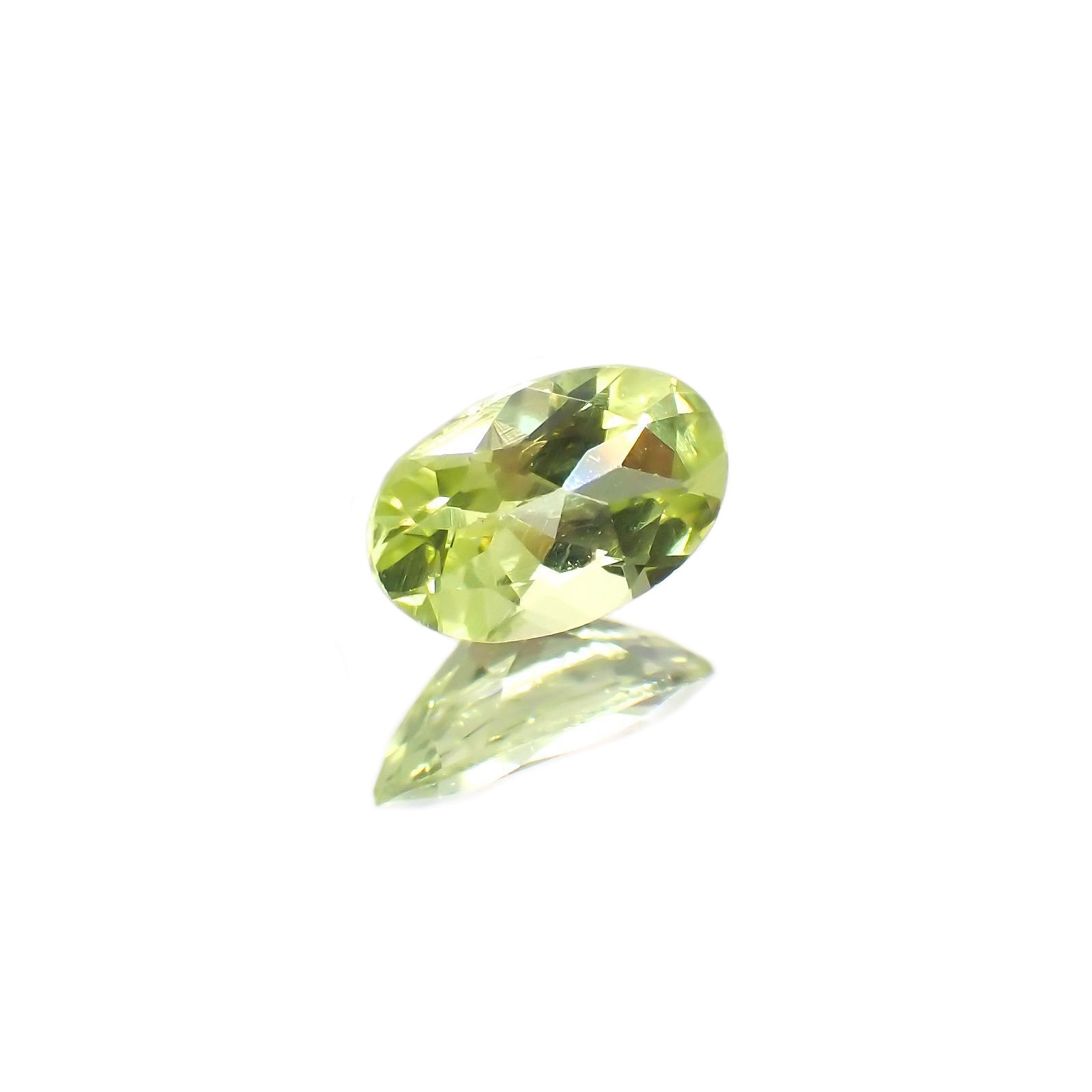 パロットクリソベリル(宝石名クリソベリル)インド産 0.38ct 識別済[220114523]5.7x3.5mm前後