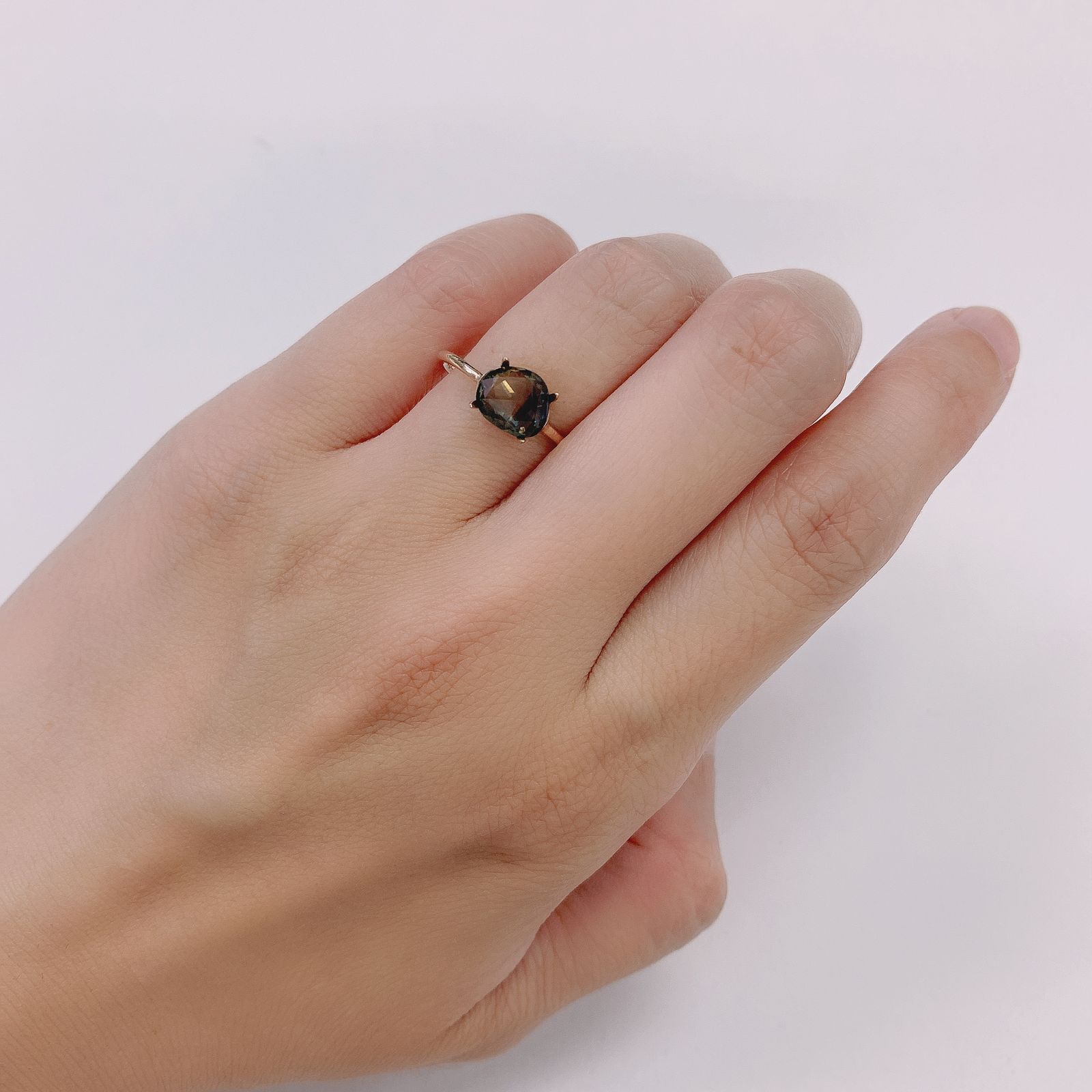 ◇ローズカット◇バイカラーサファイア(宝石名バイカラー・サファイア) マダガスカル産 1.34ct 識別済[210913202]7.5×6.6mm前後