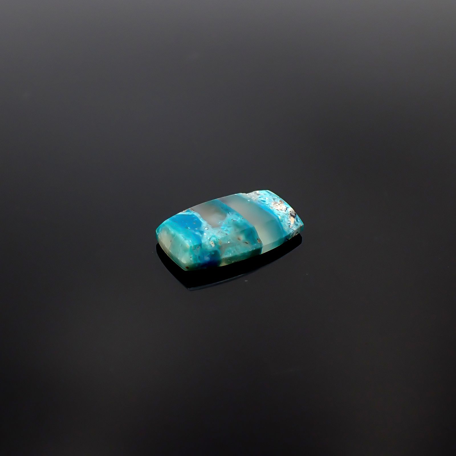ブルーオパール ペルー産 9.09ct [250730721]20.3x11.9mm前後