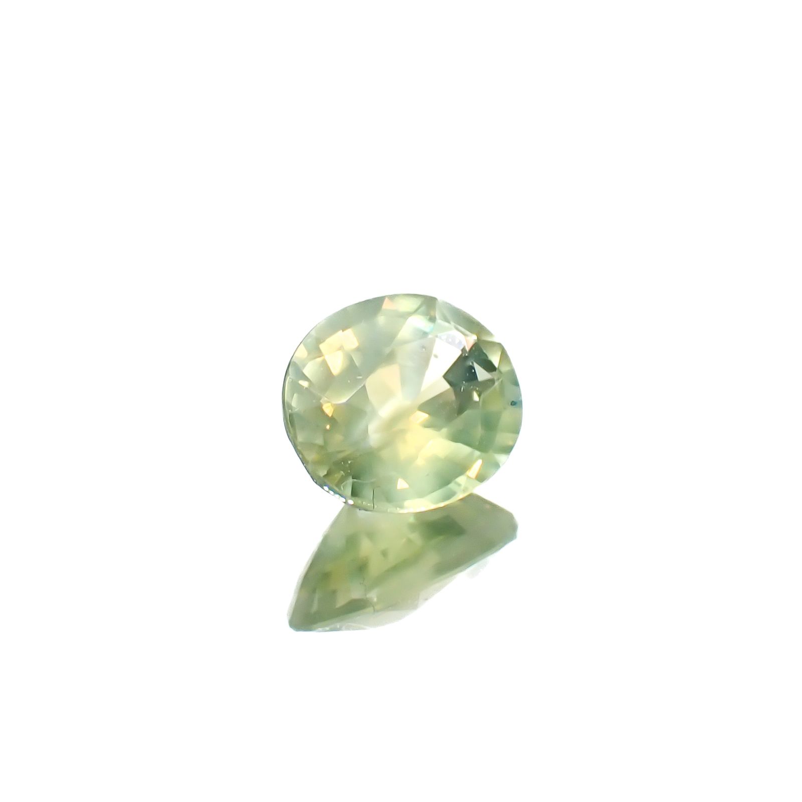 シルキーアレキサンドライト タンザニア産 0.59ct [241129513]5.7x4.7mm前後