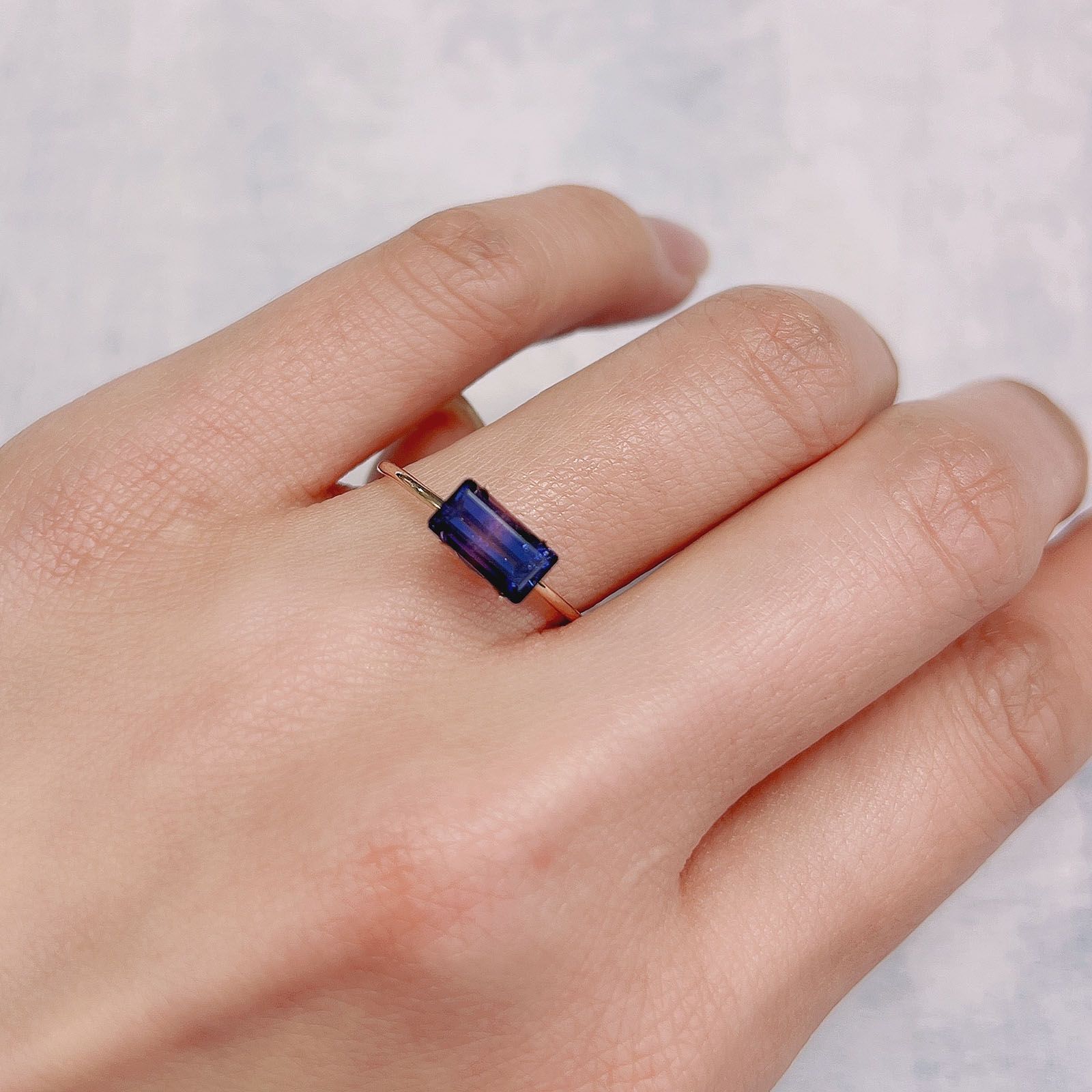 バイカラーサファイア(宝石名バイカラー・サファイア)マダガスカル産 1.41ct 識別済[220717079]8.1x4.4mm前後