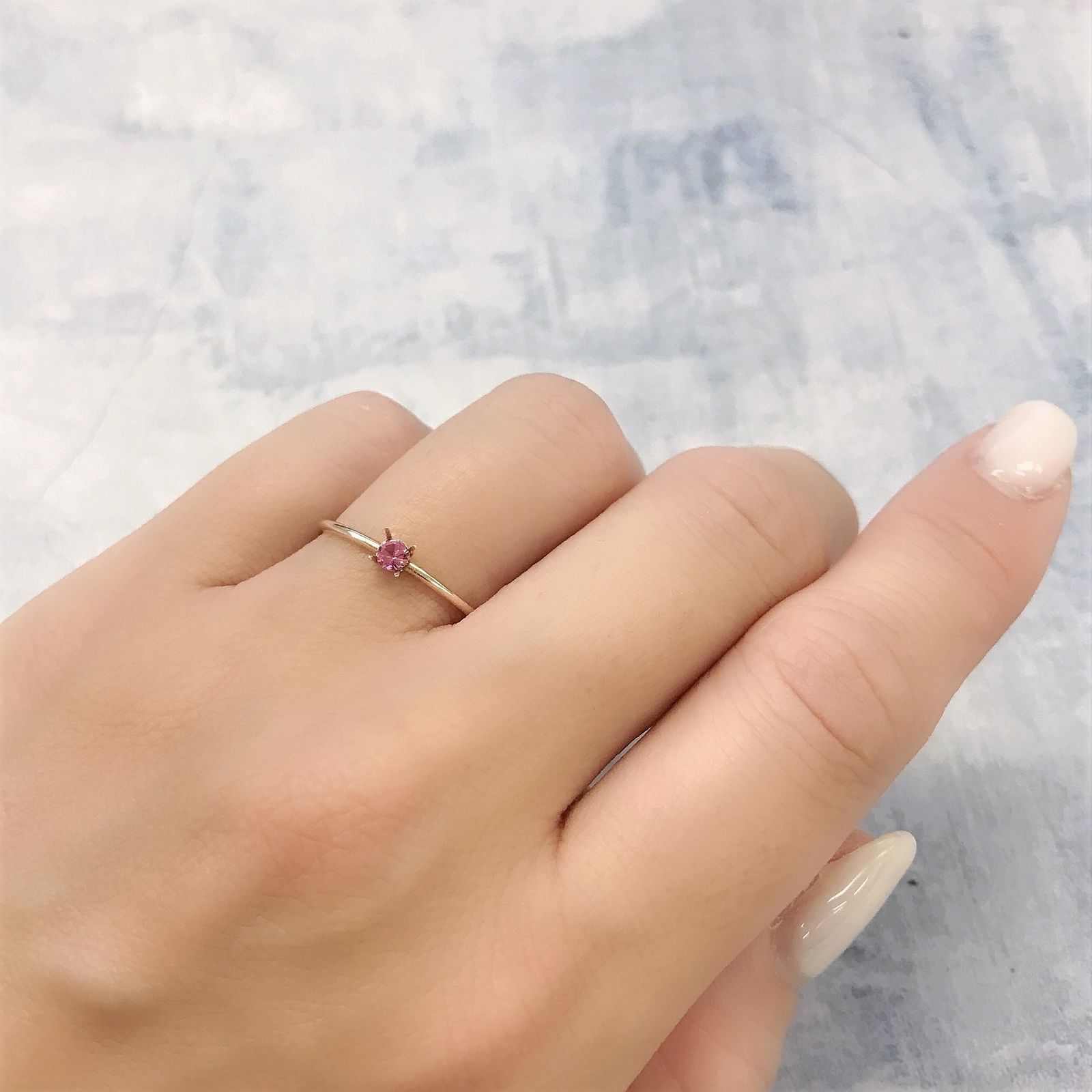 ホットピンクスピネル(宝石名ピンク・スピネル)タンザニア産 0.093ct 識別済[220616600]2.8x2.8mm前後