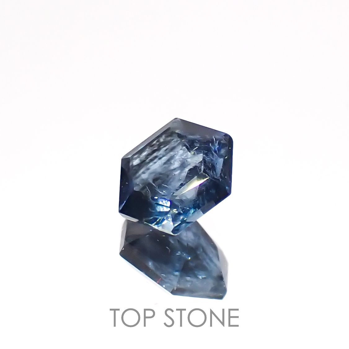 ◇ヘキサゴンカット◇サンタマリアアクアマリン ブラジル産 0.45ct[230119920]4.9x4.8mm前後