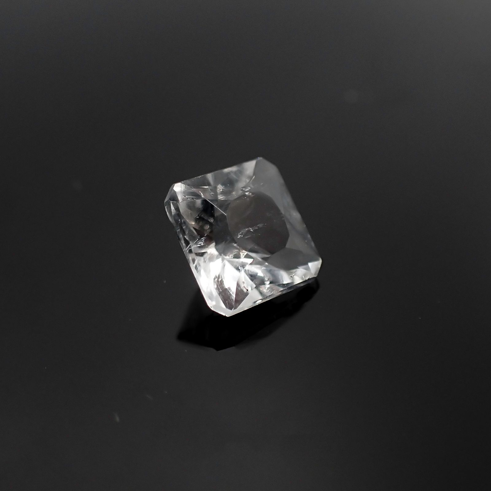 ハイアライトオパール(宝石名オパール)メキシコ産 1.42ct 識別済[231024008]7.3x7.3mm前後