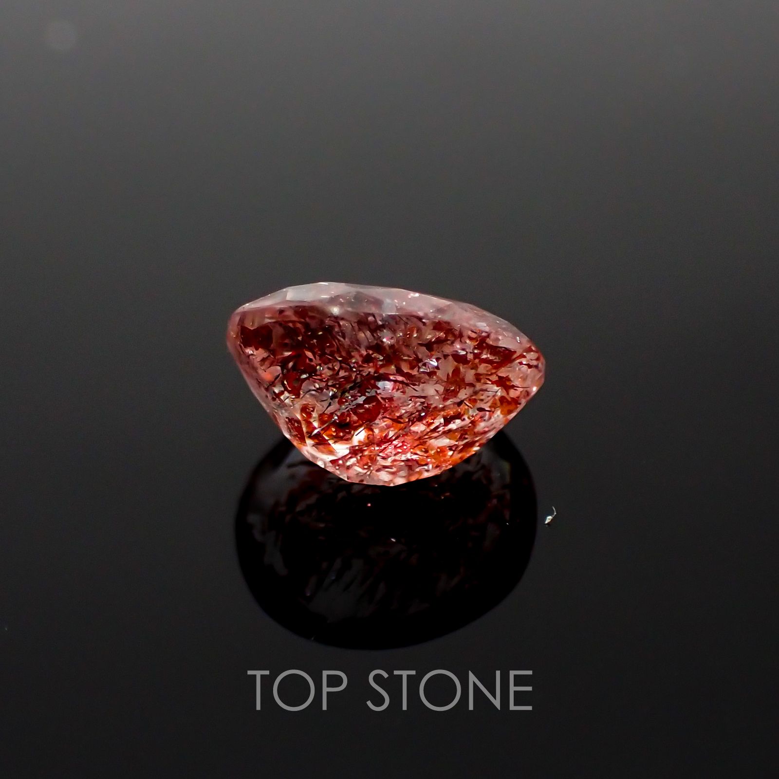 ファイヤークォーツ ナイジェリア産 ルース 1.8ct[210410208]8.7×7.3mm前後