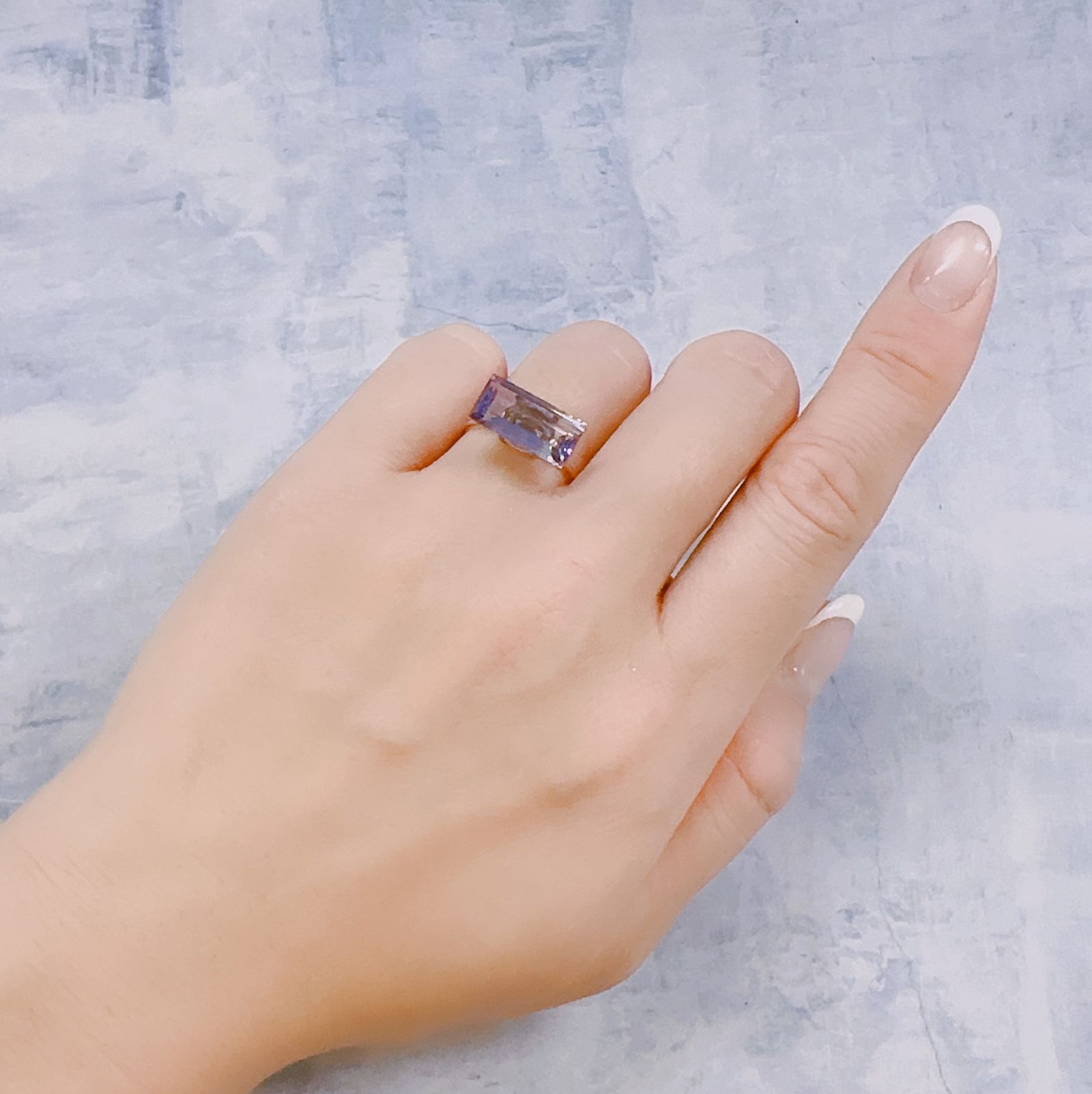 アワーグラスアメジスト モロッコ産 3.90ct[221219628]14x6.9mm前後