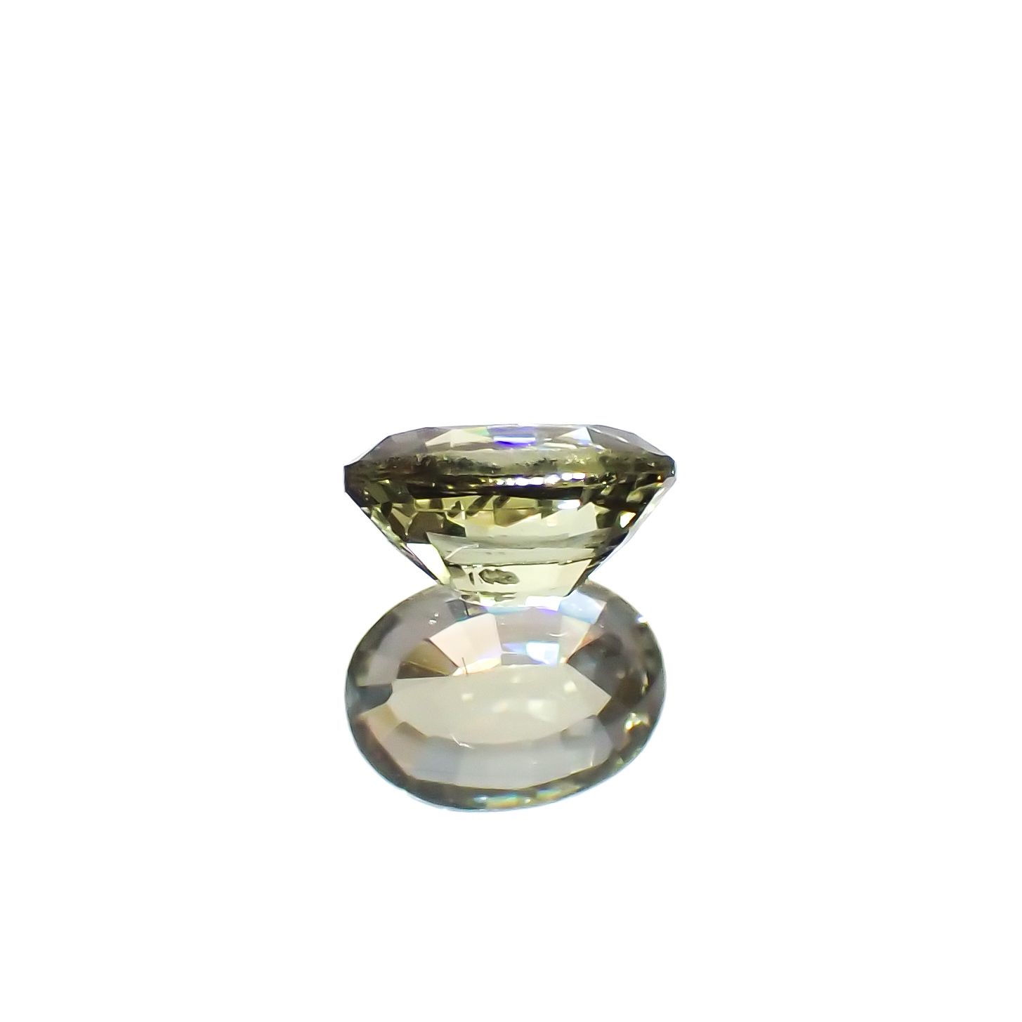 バナジウムクリソベリル(宝石名クリソベリル)マダガスカル産 0.354ct ソ付(日独)[240527632]4.84x3.6mm前後
