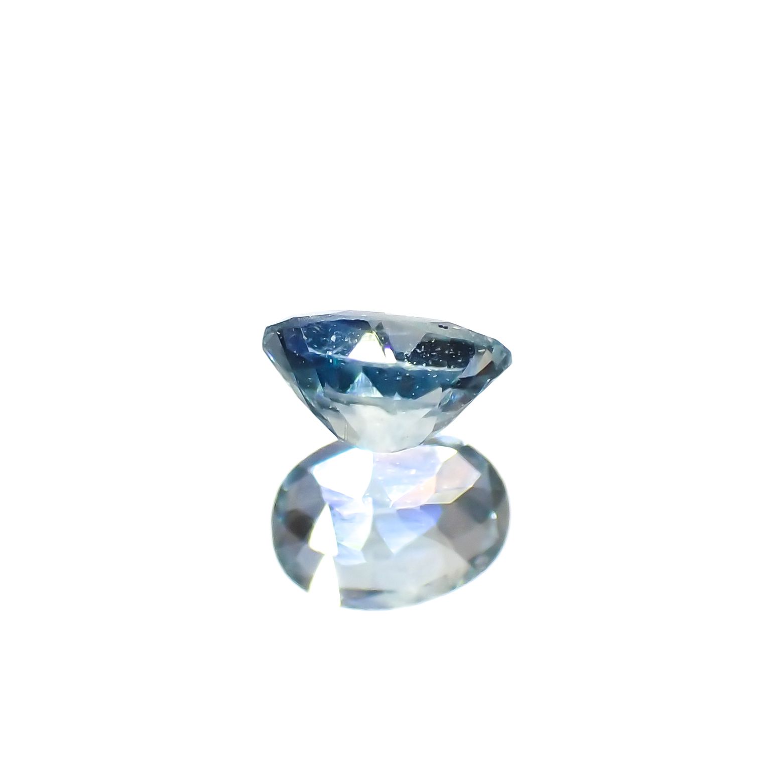 モンタナサファイア(宝石名サファイア)アメリカ・モンタナ州産 0.17ct 識別済[230321277]3.9x2.8mm前後