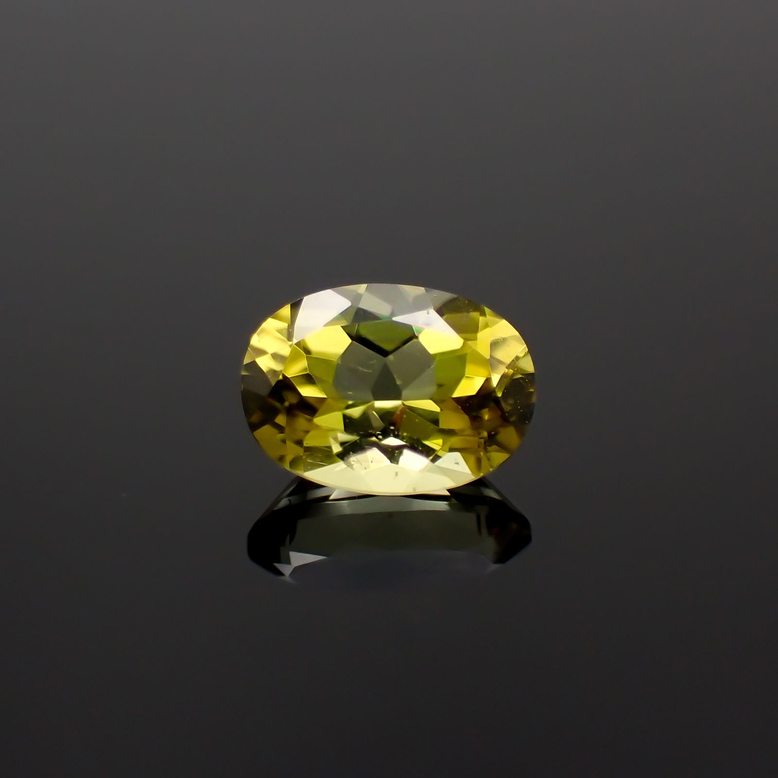 カナリートルマリン ザンビア・カナリー鉱山産 0.88ct[230823142]7x5.1mm前後
