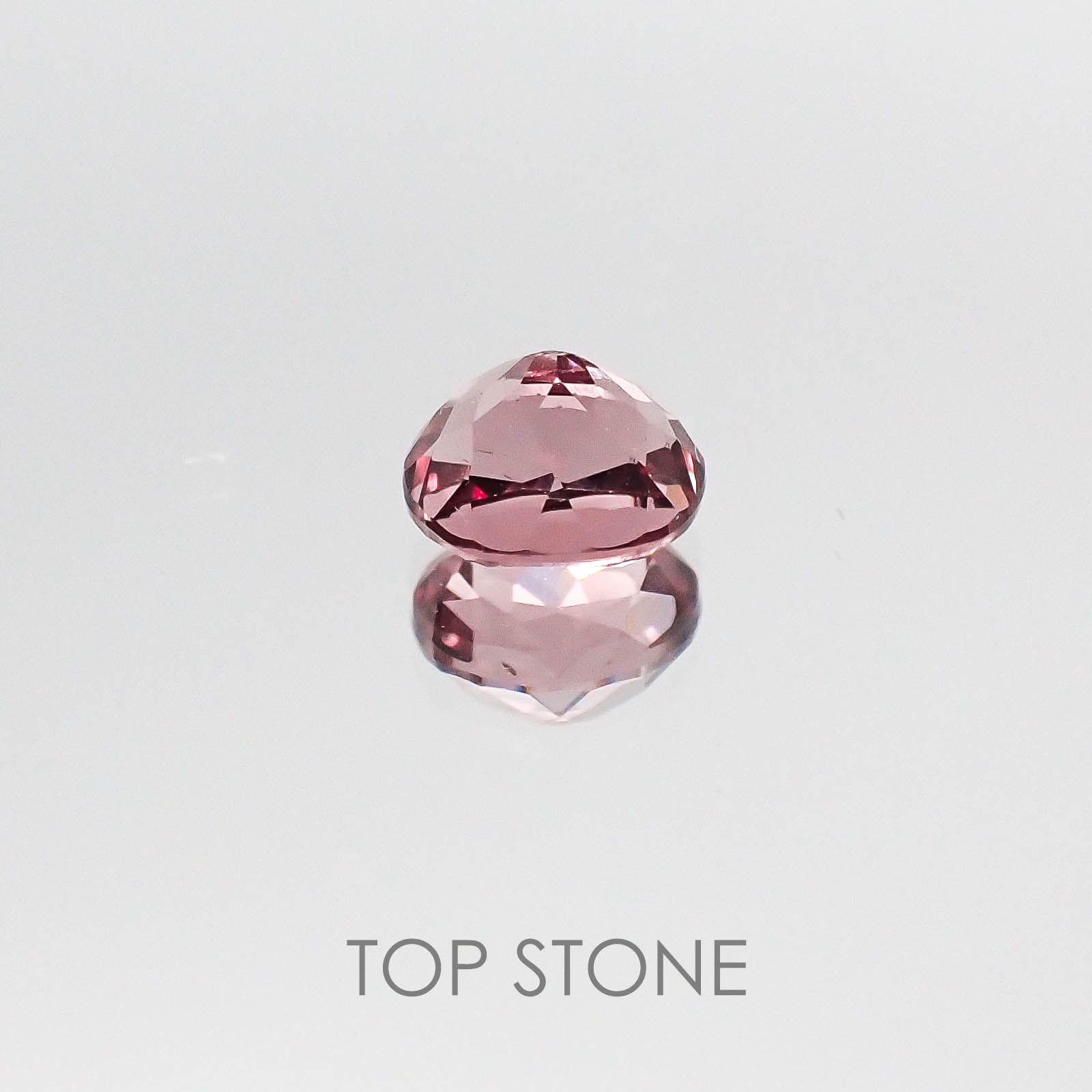 カラーチェンジマラヤガーネット タンザニア産 ルース 1.07ct[20074271]6.1×5.2mm前後