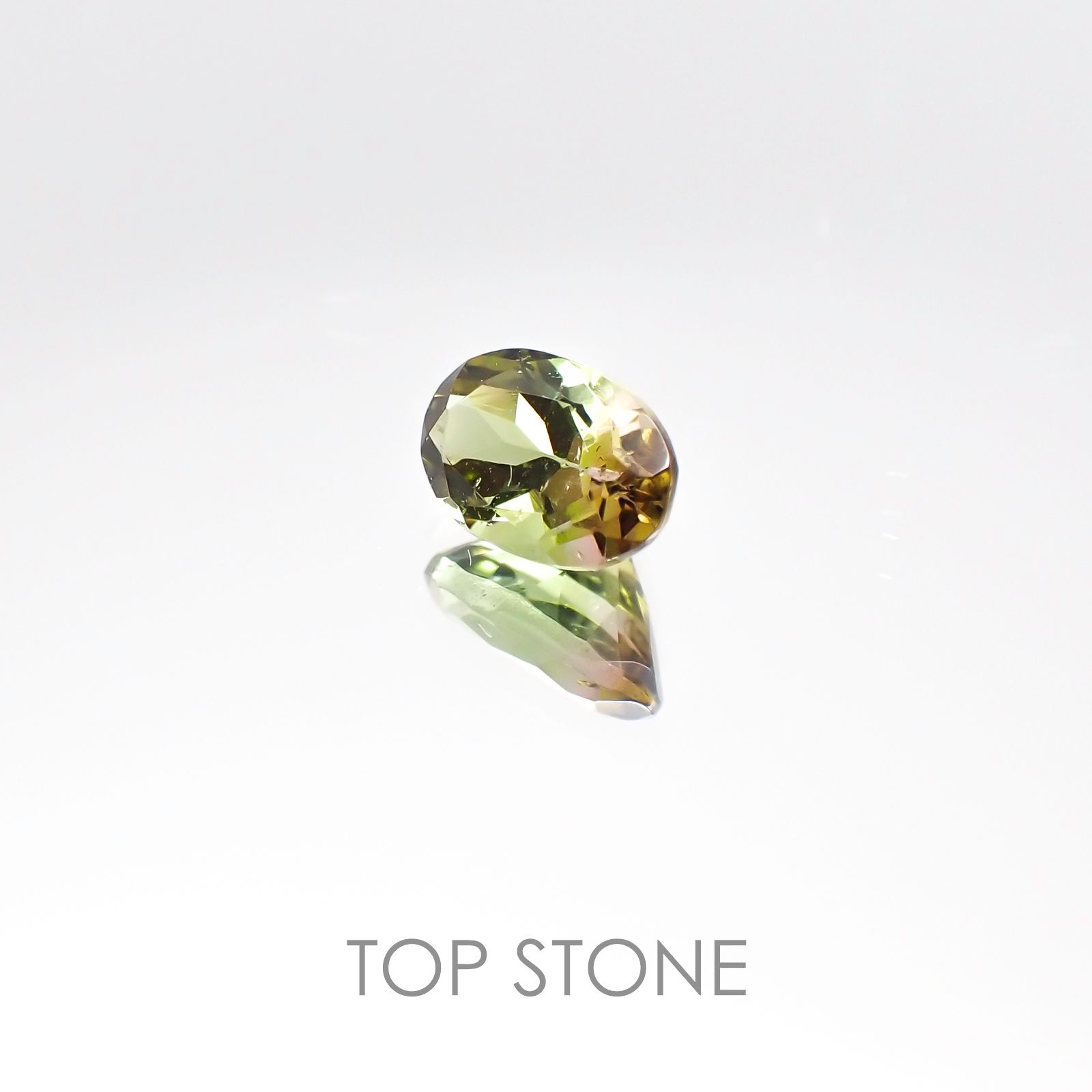 バイカラートルマリン ブラジル産 ルース 0.57ct[20106799]6.1×4.1mm前後