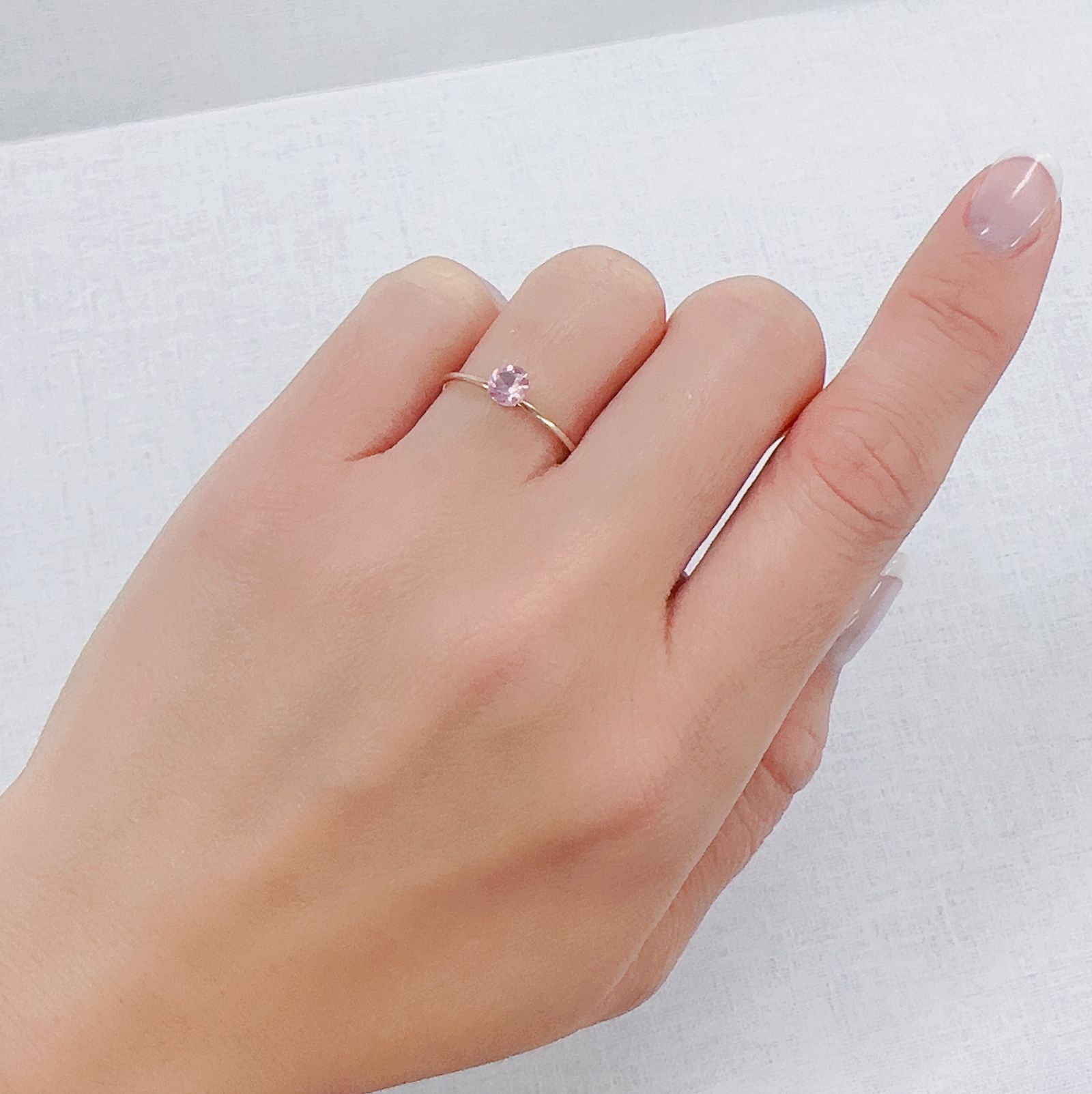 シルキーピンクスピネル タンザニア産 0.48ct [230421576]4.4x4.4mm前後