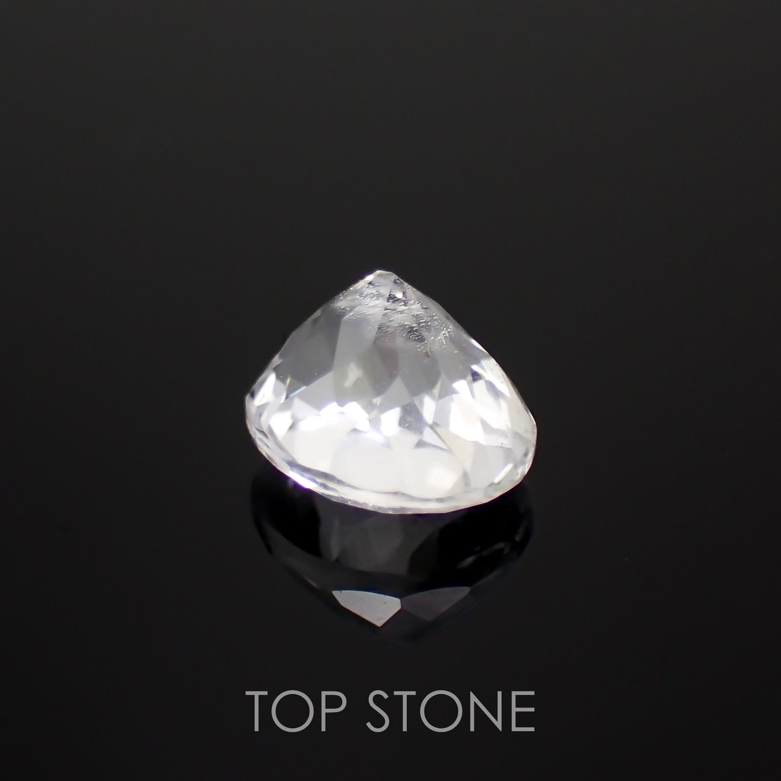 フェナカイト(宝石名フェナカイト)マダガスカル/ブラジル産 1.01ct 識別済[221119128]6.6x5.5mm前後