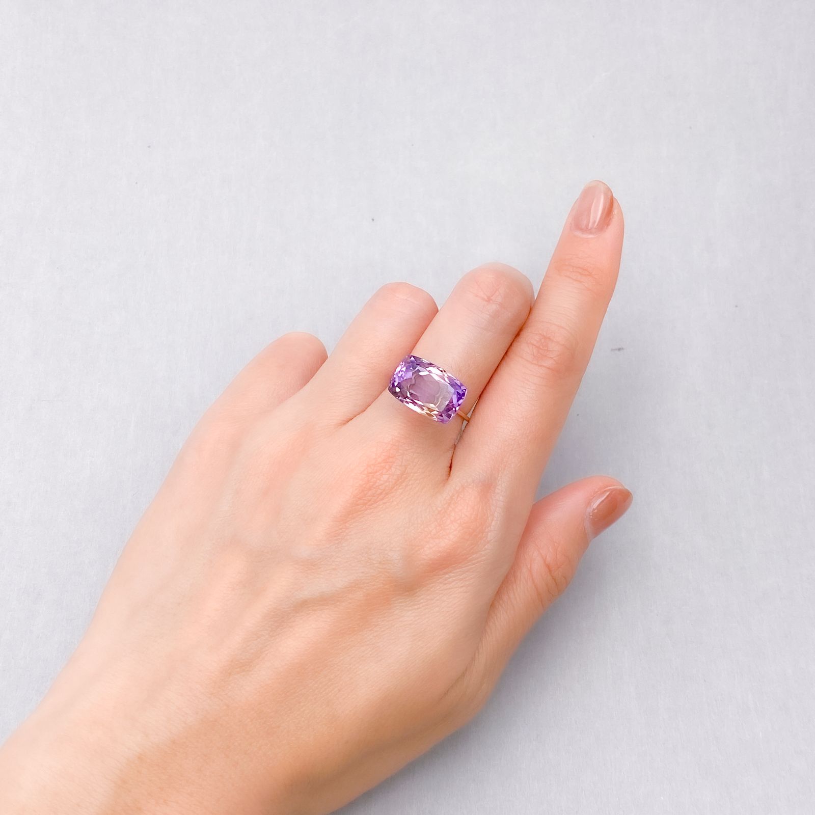アメトリン ボリビア産 9.40ct [250129755]14.7x9.8mm前後