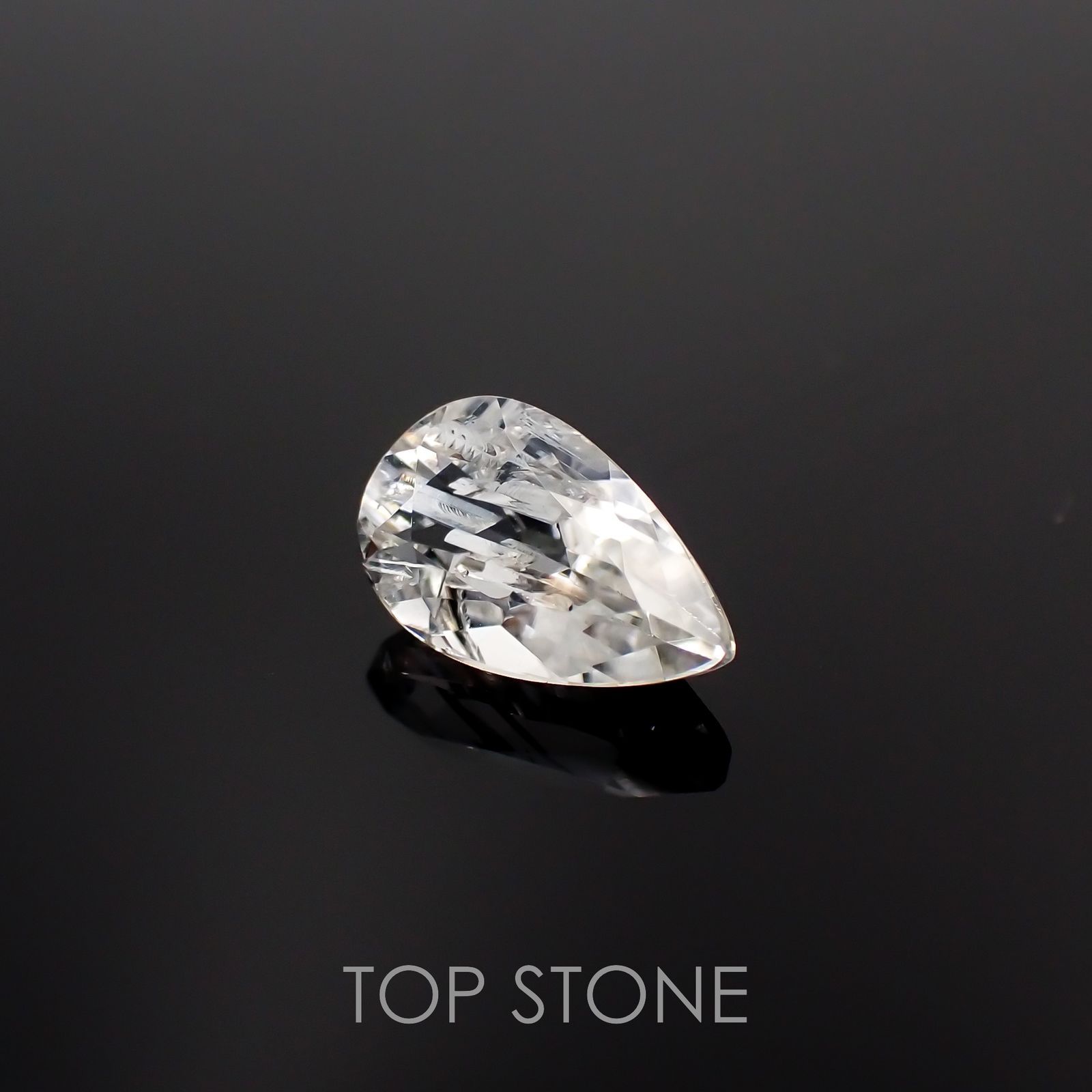 オリゴクレース(宝石名オリゴクレース)ブラジル産 0.95ct 識別済[221219450]8.5x5.2mm前後