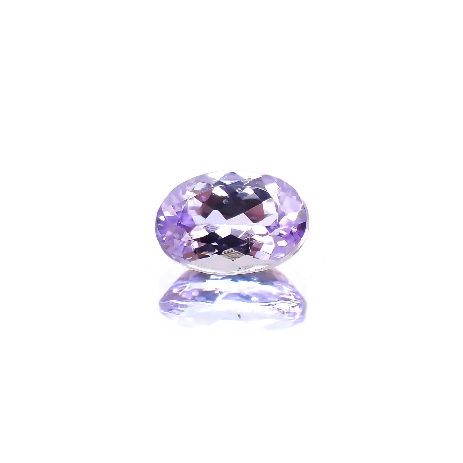 ラベンダーゾイサイト(宝石名ゾイサイト) タンザニア産 識別済 0.59ct / 6.2x4.1mm前後 [21019347]