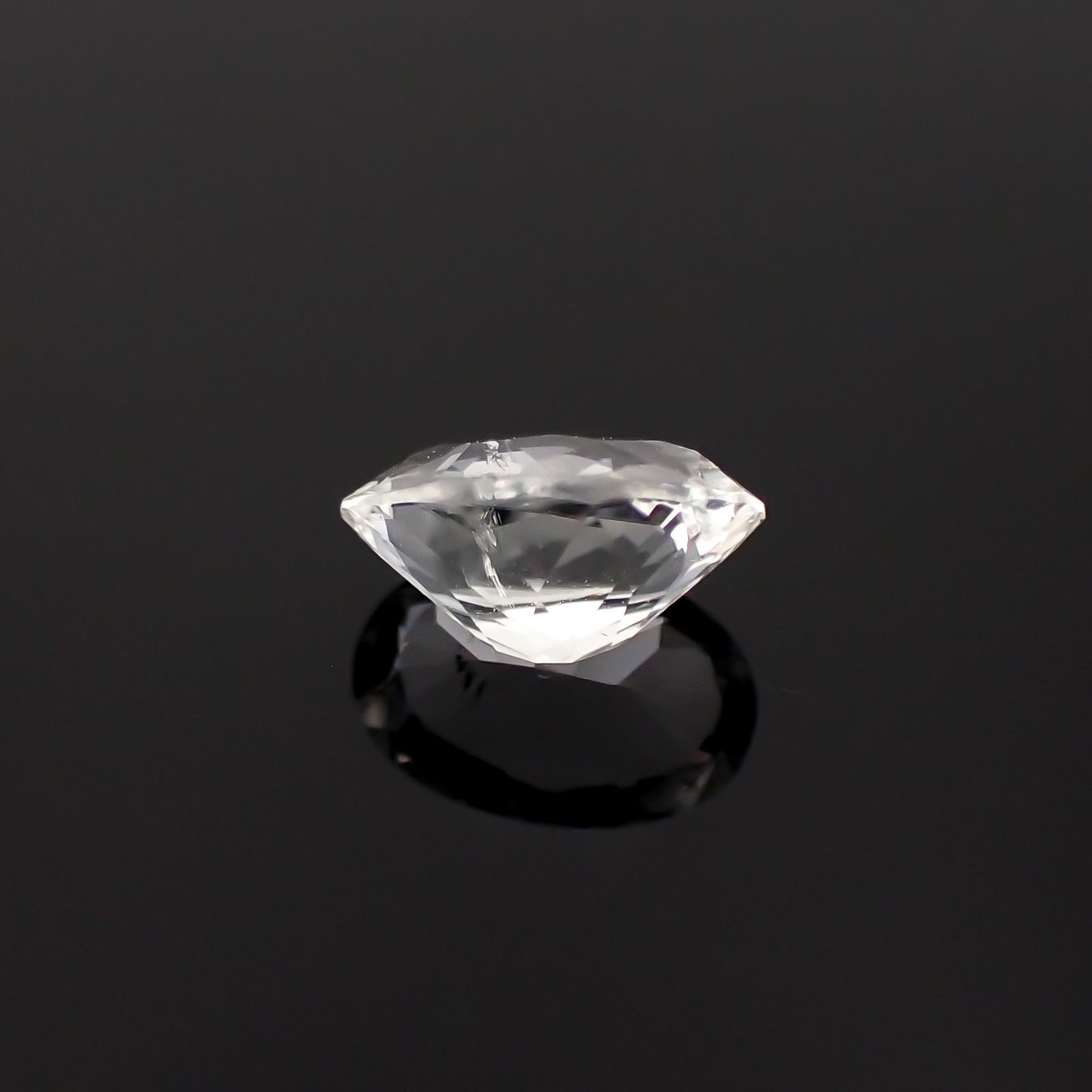 ダトーライト(宝石名ダトーライト)ロシア/アメリカ産 0.605ct ソ付(日独)[230722996]6.68x4.45mm前後