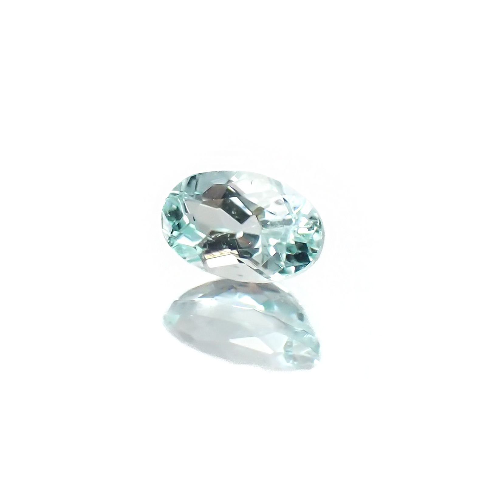 パライバトルマリン モザンビーク産 0.27ct / 5.1x3.1mm前後 [230220372]
