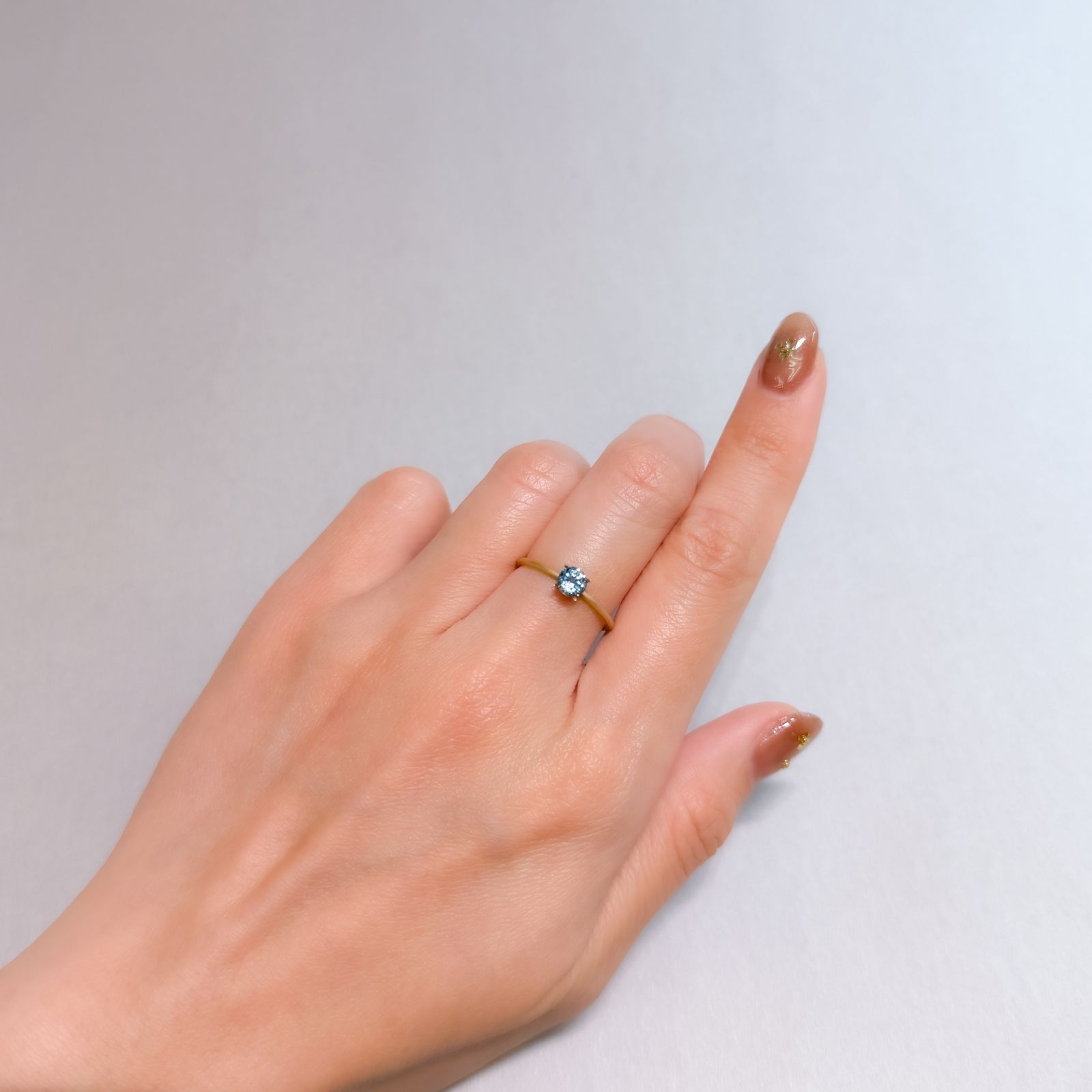 サンタマリアアクアマリン ブラジル産 0.34ct [250329933]4.5x4.5mm前後