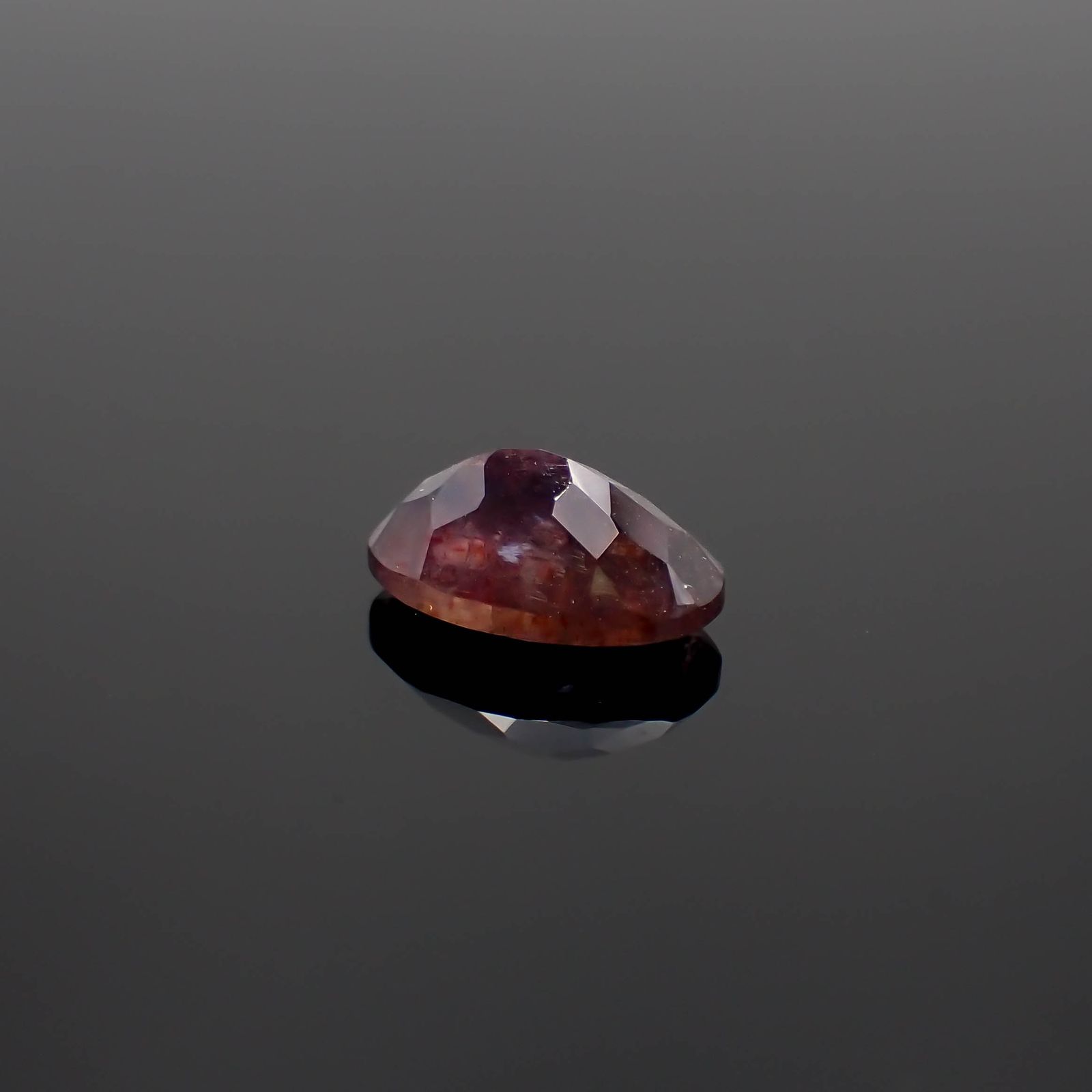 ブラッドショットアイオライト インド産 2.81ct[230522099]11.7x7.7mm前後