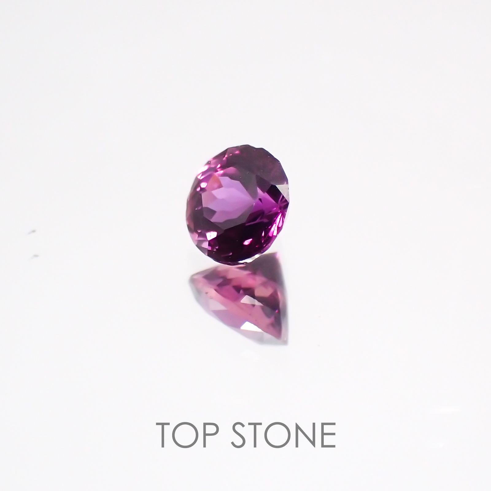 パープルサファイア非加熱(宝石名パープル・サファイア) タンザニア産 0.29ct 識別済[20128644]3.8×3.7mm前後