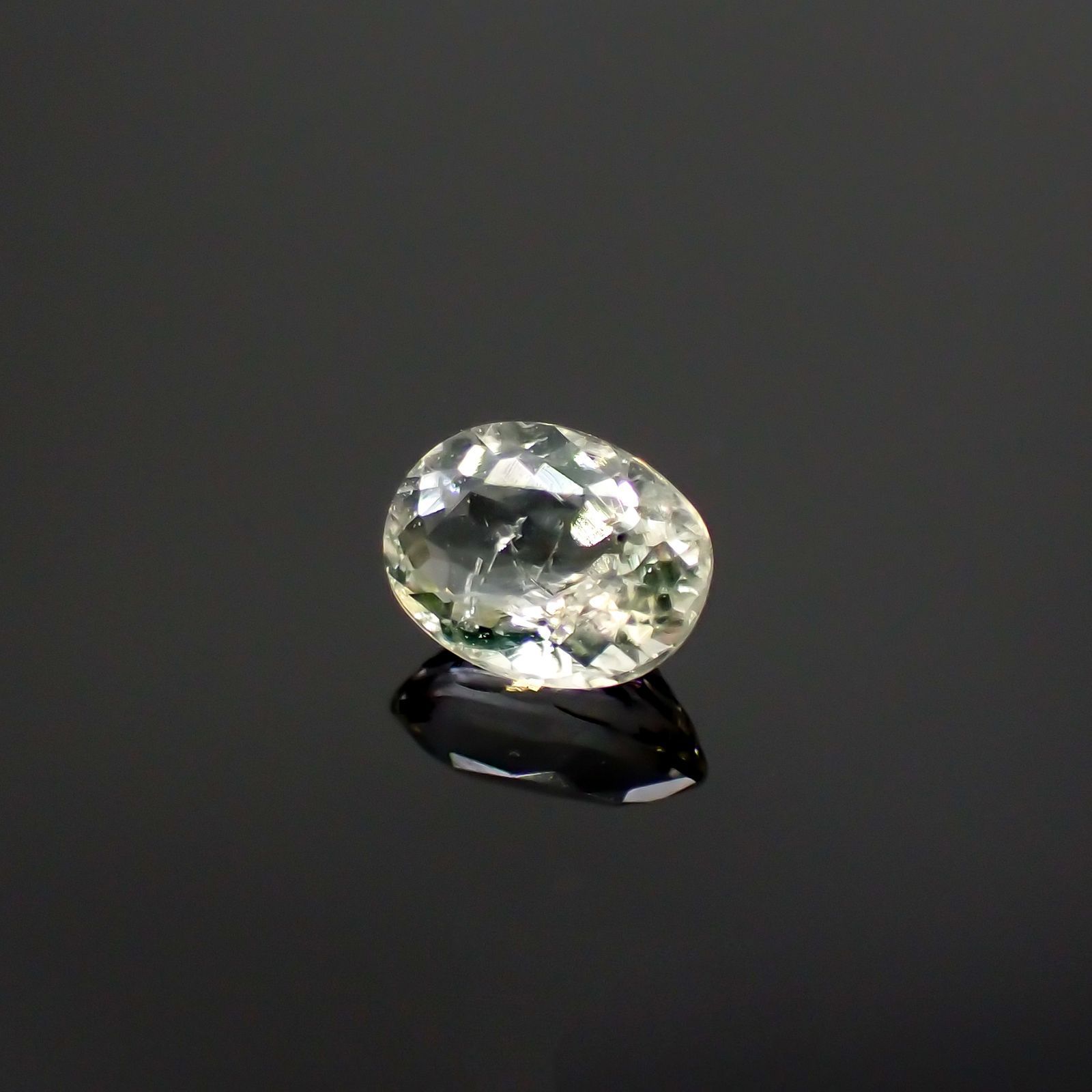 ハイアライトオパール(宝石名オパール) メキシコ産 0.162ct ソ付(彩珠)[210712059]4.1×3.1mm前後