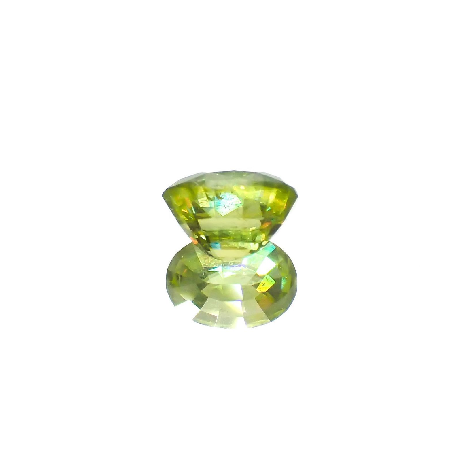 スフェーン(宝石名スフェーン)マダガスカル産 識別済 0.88ct / 6.3x4.6mm前後 [260120095]