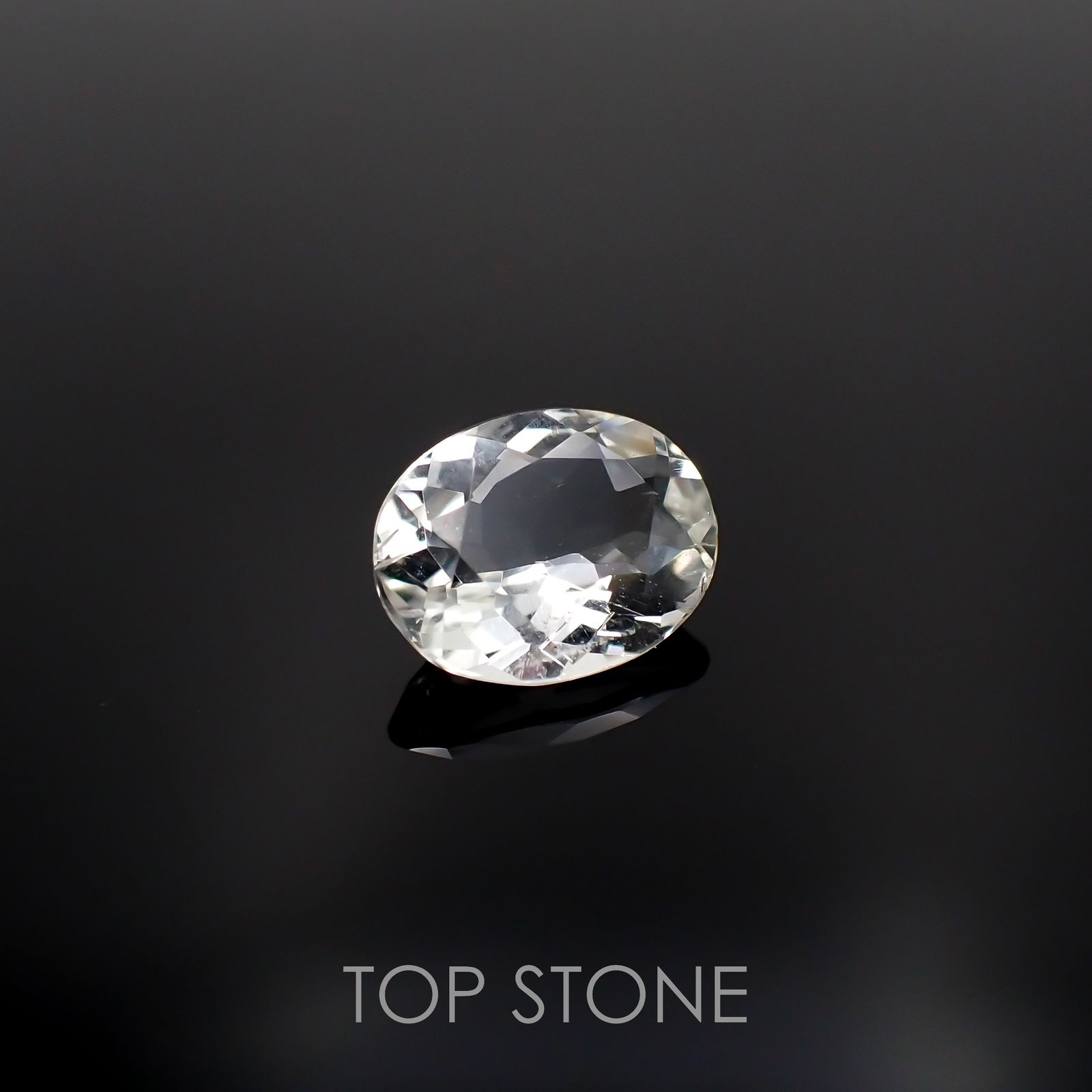 オリゴクレース(宝石名オリゴクレース)ブラジル産 1.69ct 識別済[221219445]9.4x7.4mm前後