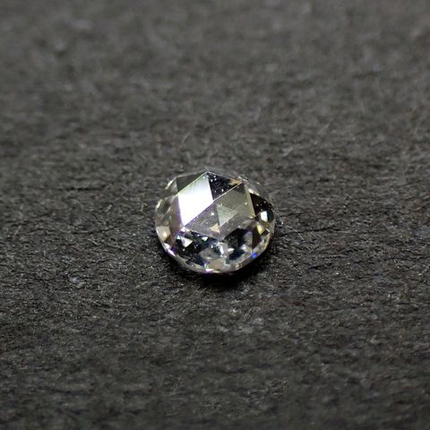 ◇ローズカット◇ダイヤモンド SI-VS / D-G(宝石名ダイアモンド) 0.057ct 識別済[210610909]2.4×2.4mm前後