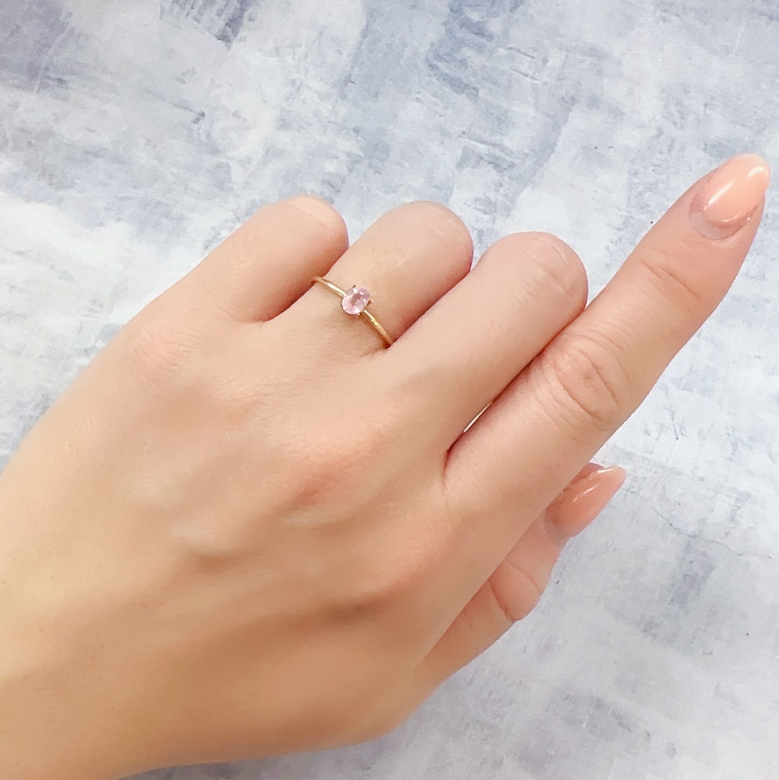 シルキーピンクスピネル(宝石名ピンク・スピネル)タンザニア産 0.33ct 識別済[230120251]4.7x3.6mm前後