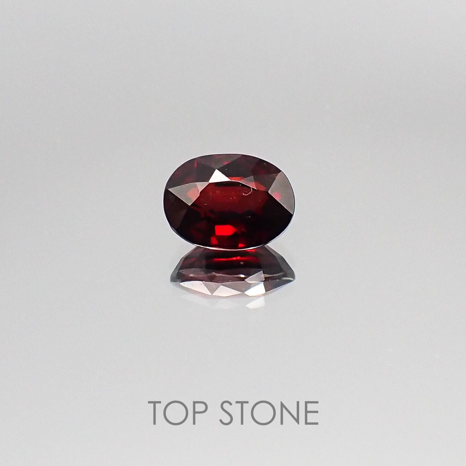 スペサルティンアルマンディンガーネット(宝石名スペサルティン アルマンディン・ガーネット) マダガスカル産 2.12ct 識別済[20073695]8.4×6.4mm前後