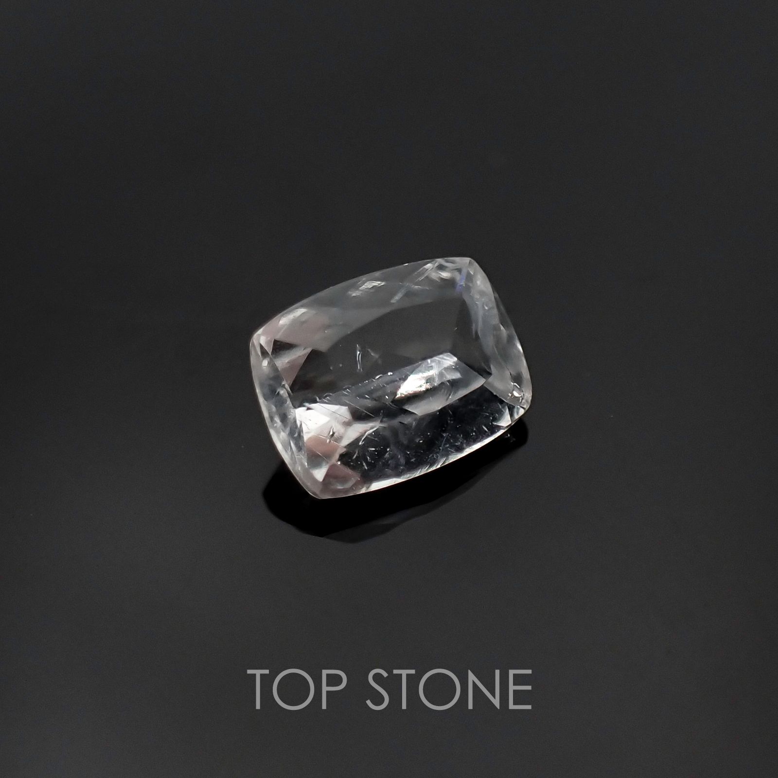 ハイアライトオパール メキシコ産 ルース 0.65ct[20106364]6.9×5.2mm前後