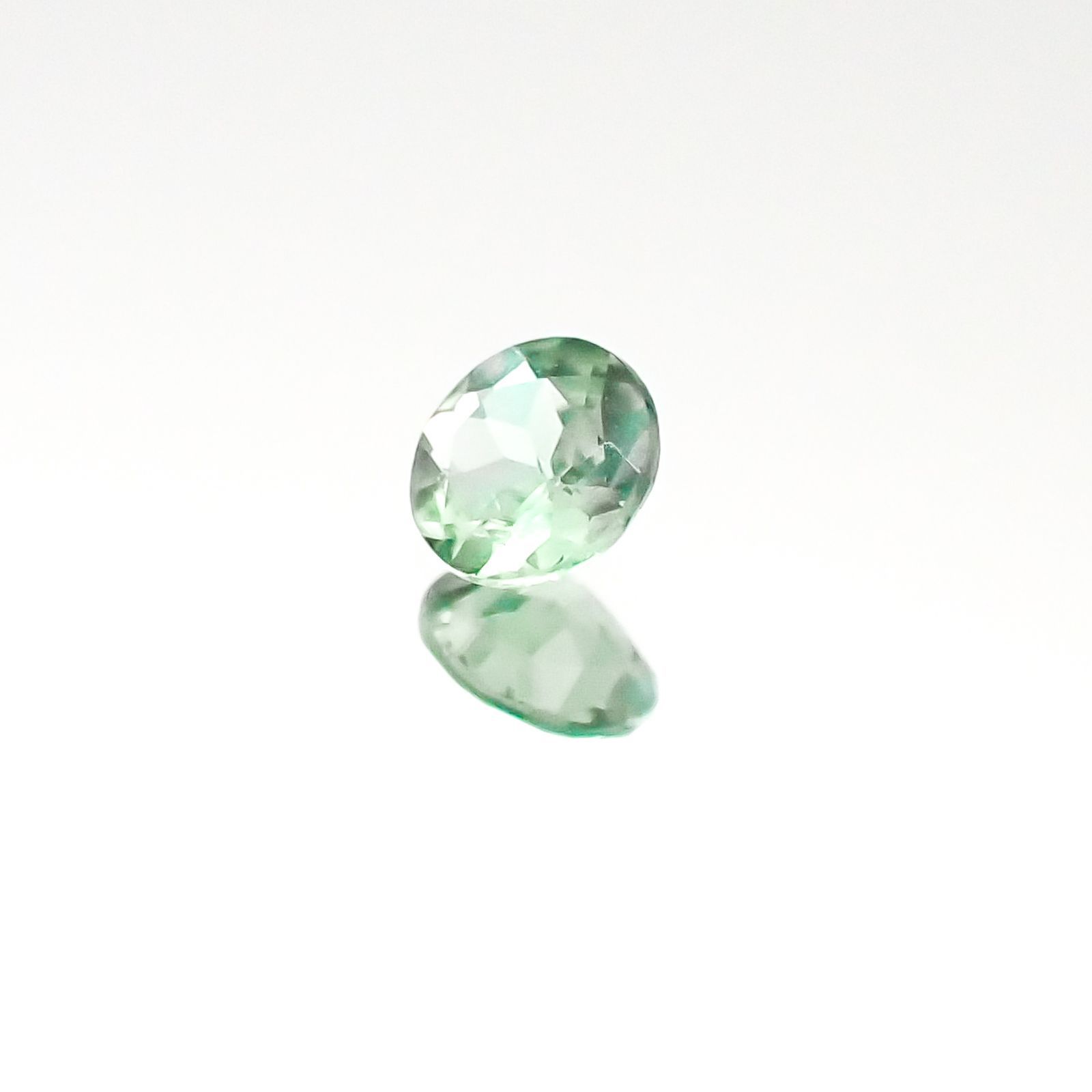 アレキサンドライト インド産 ルース 0.1ct[20095565]2.9×2.9mm前後