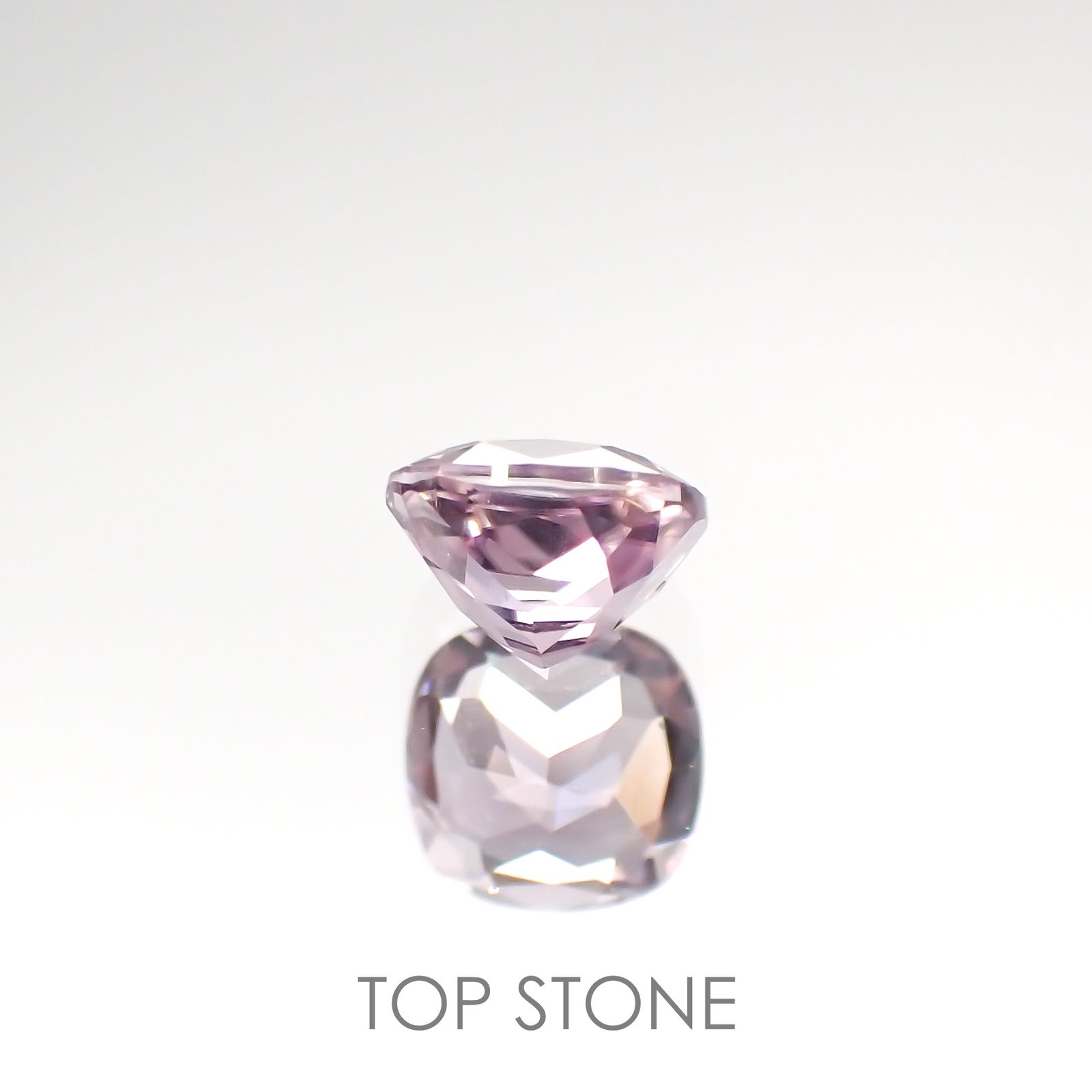 ピンクダイアスポア(宝石名ダイアスポア) アフガニスタン産 0.732ct ソ付(日独)[210912423]5.3×5.1mm前後