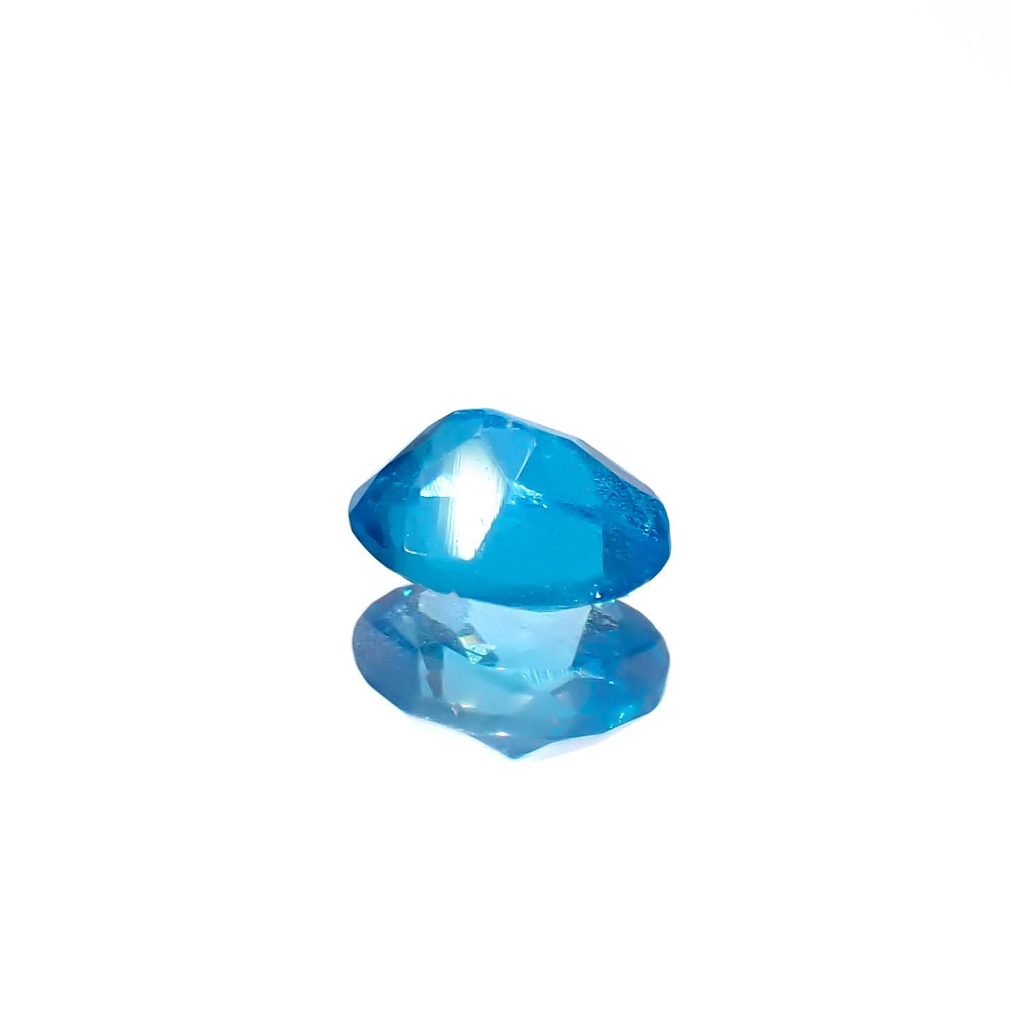 ネオンブルーアパタイト マダガスカル産 0.18ct[240628098]4x3mm前後