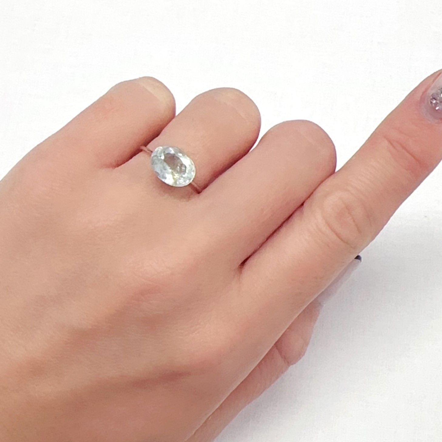 オーロラアクアマリン ブラジル産 2.53ct[240226058]10.3x7.7mm前後