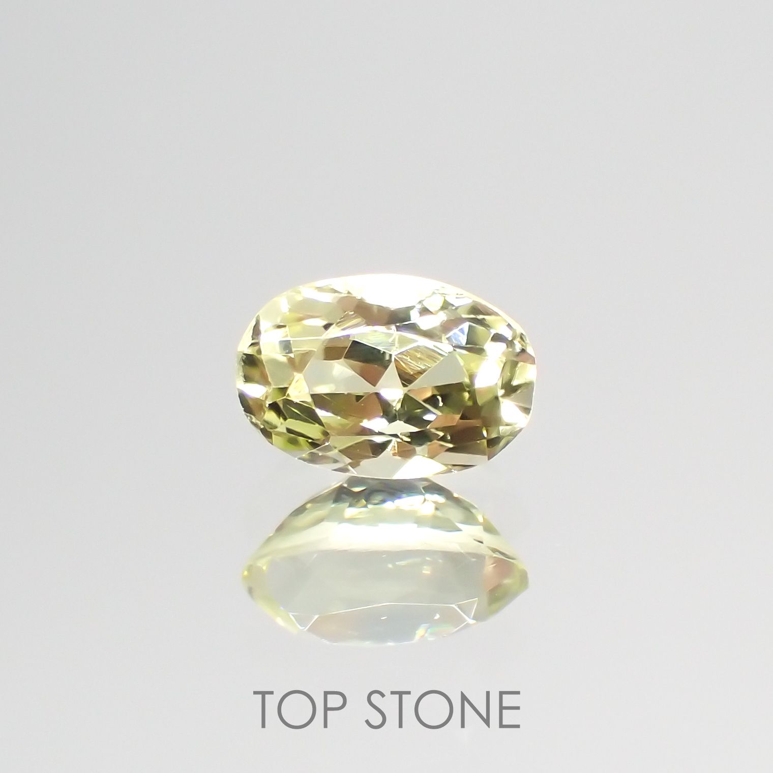 シリマナイト インド産 ルース 0.59ct[210810691]6.1×4mm前後