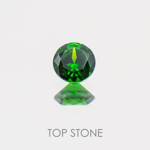 デマントイドガーネット(宝石名デマントイド・ガーネット)ロシア産 0.132ct ソ付(彩珠)[220717100]3x3mm前後