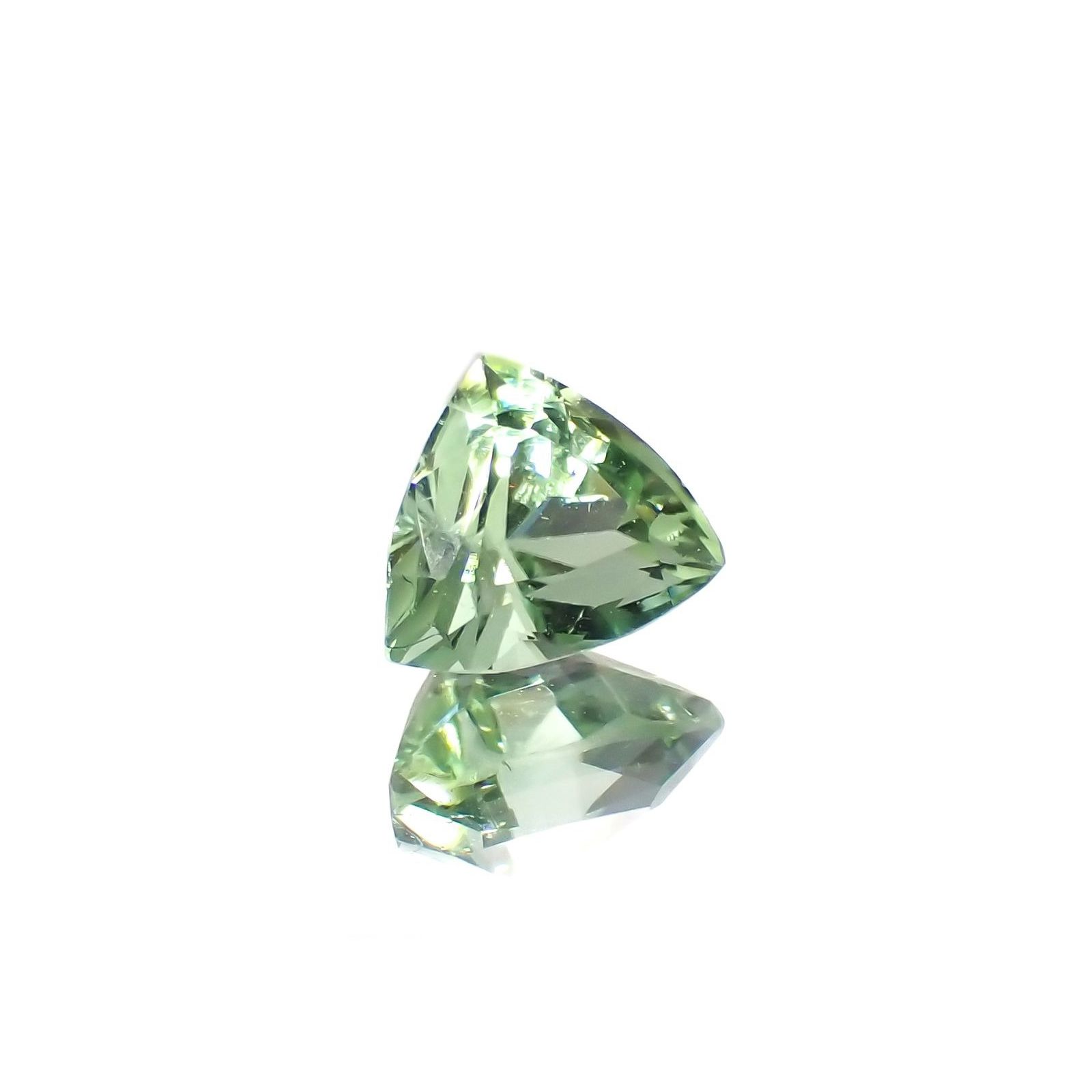 ミントトルマリン(宝石名トルマリン)アフガニスタン産 識別済 0.83ct / 5.4x6.5mm前後 [260320977]