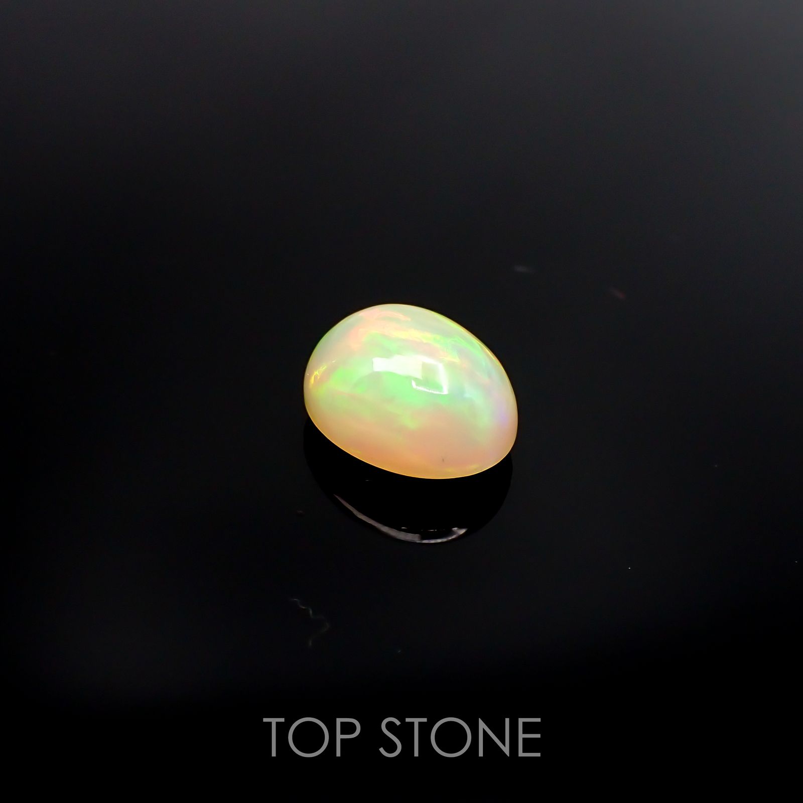 エチオピアオパール(宝石名オパール) エチオピア産 4.102ct ソ付(彩珠)[210711704]12.6×10.4mm前後