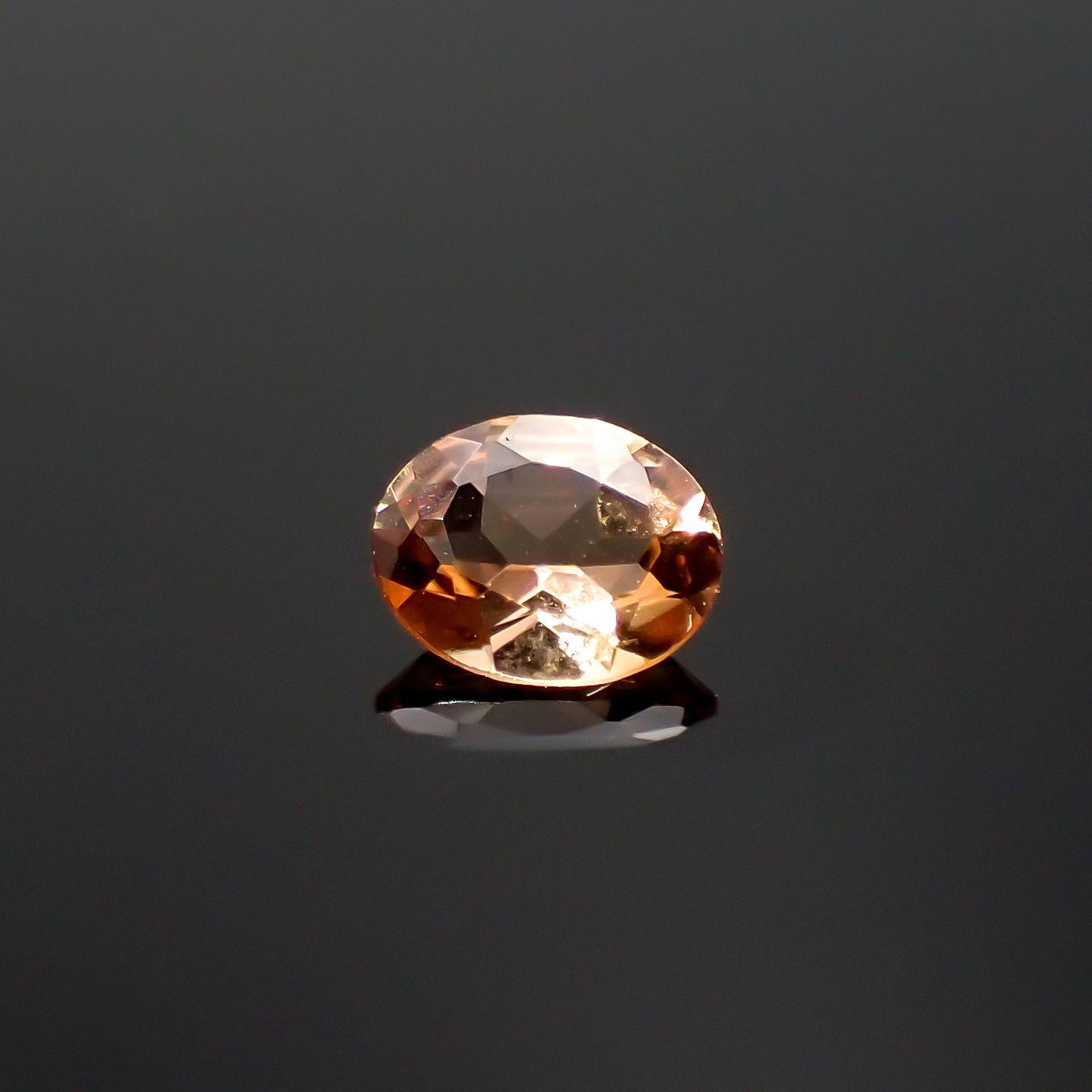インペリアルトパーズ ブラジル産 0.14ct[231224860]3.8x3mm前後