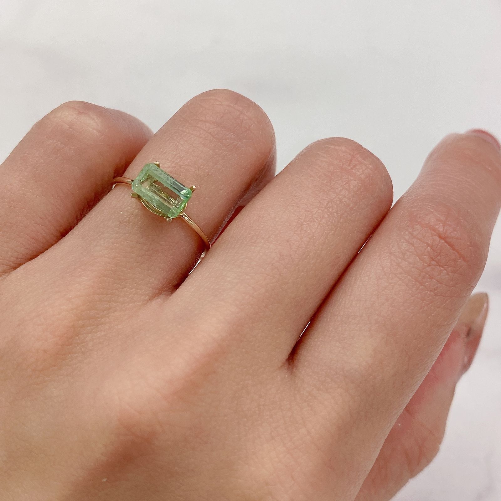 バイカラーツァボライト(宝石名グリーン グロッシュラー・ガーネット) タンザニア産 1.24ct 識別済[210711913]7.6×4.6mm前後
