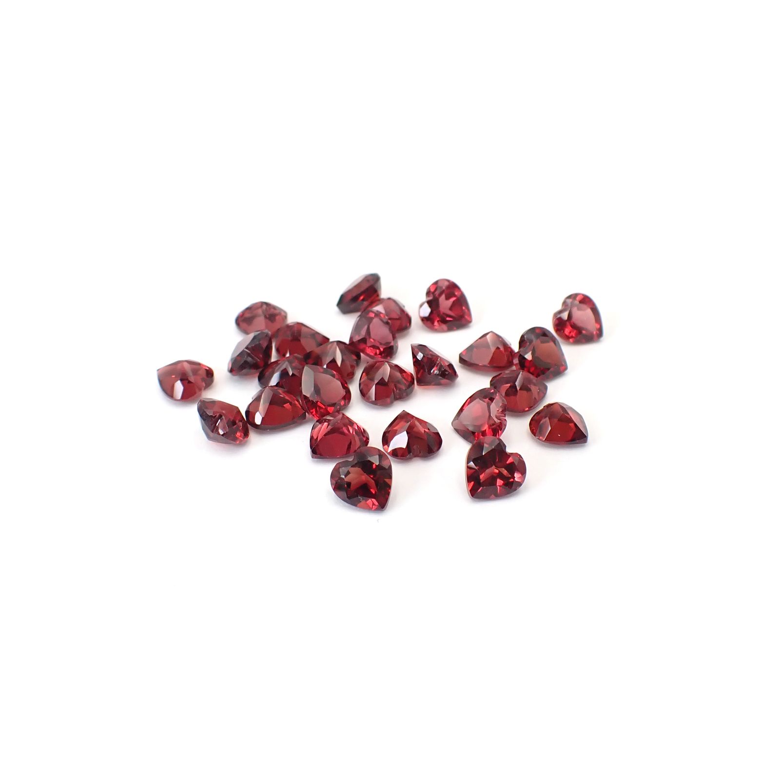◇ランダムセレクト◇パイロープアルマンディンガーネット モザンビーク産 約0.65ct / 5.1x5.1mm前後 [260532212]