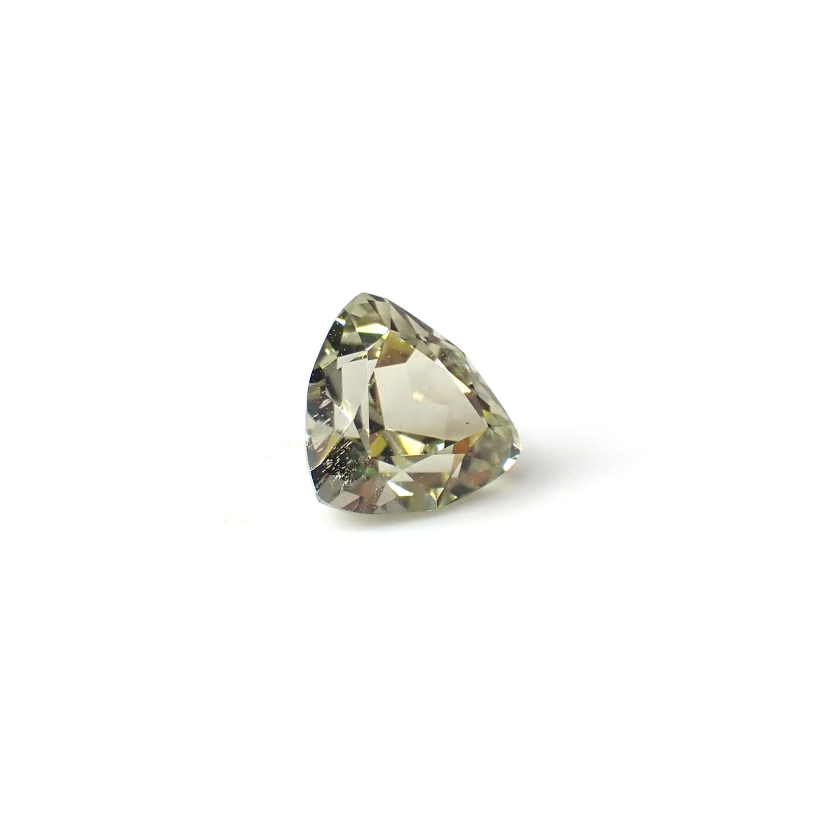 コーネルピン スリランカ産 0.95ct / 6.2x6.2mm前後 [251031230]