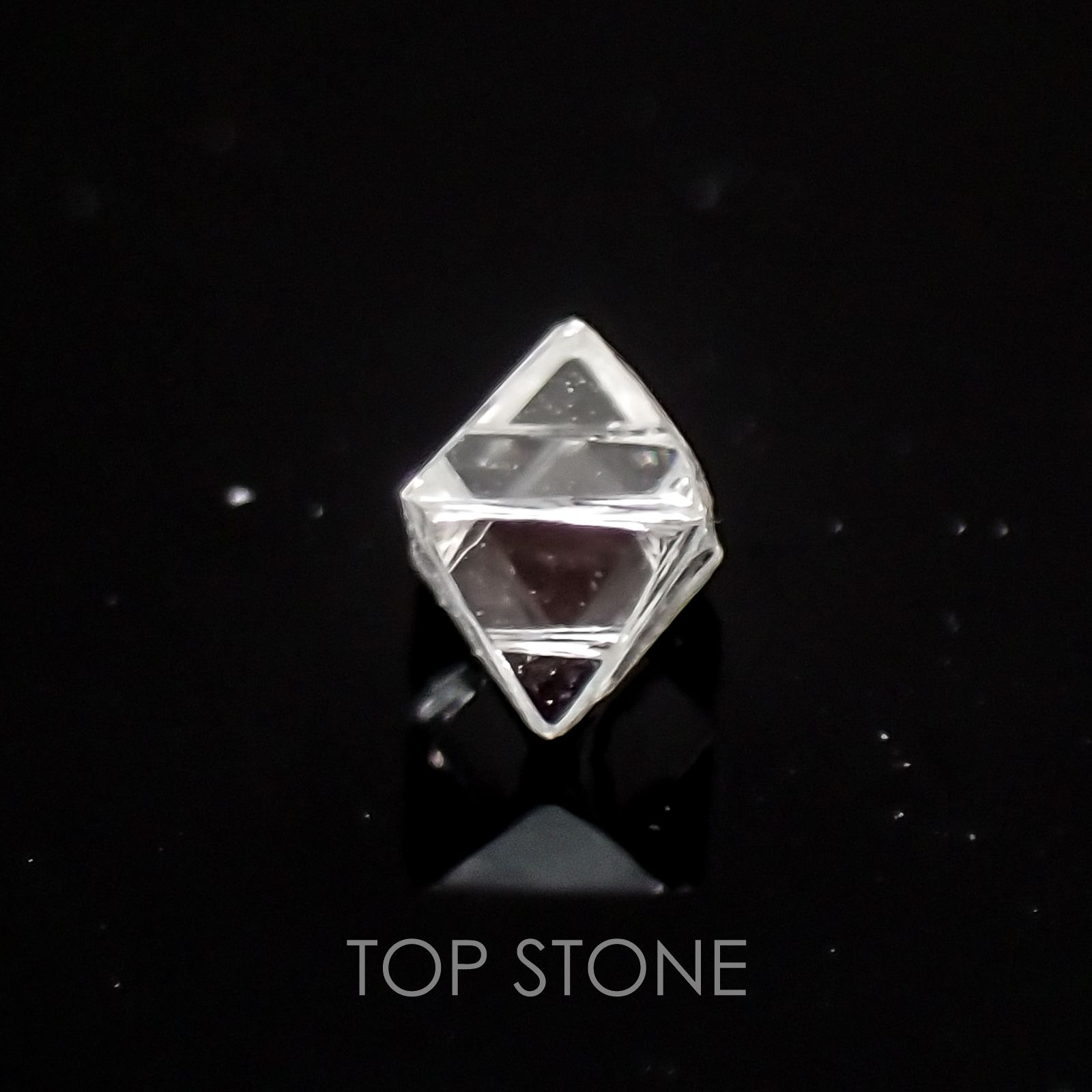 ソーヤブルダイヤモンド 原石 ロシア産 ルース 0.076ct[210310105]2.9×2.4mm前後